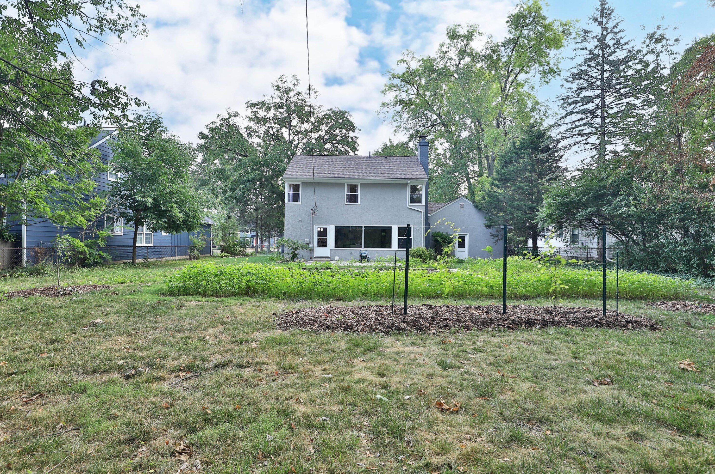 155 Roosevelt Ave, Columbus OH  43209-1559 exterior