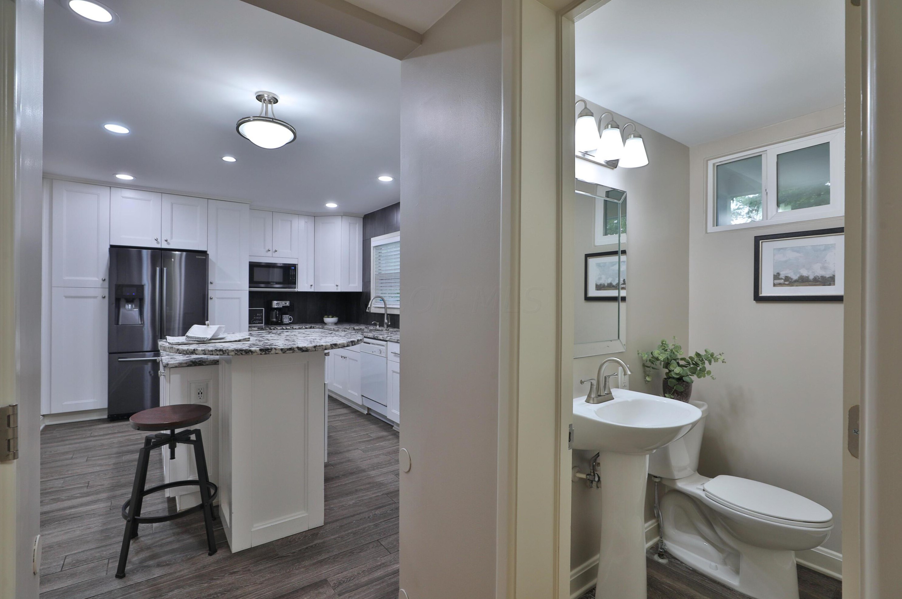 155 Roosevelt Ave, Columbus OH  43209-1559 exterior