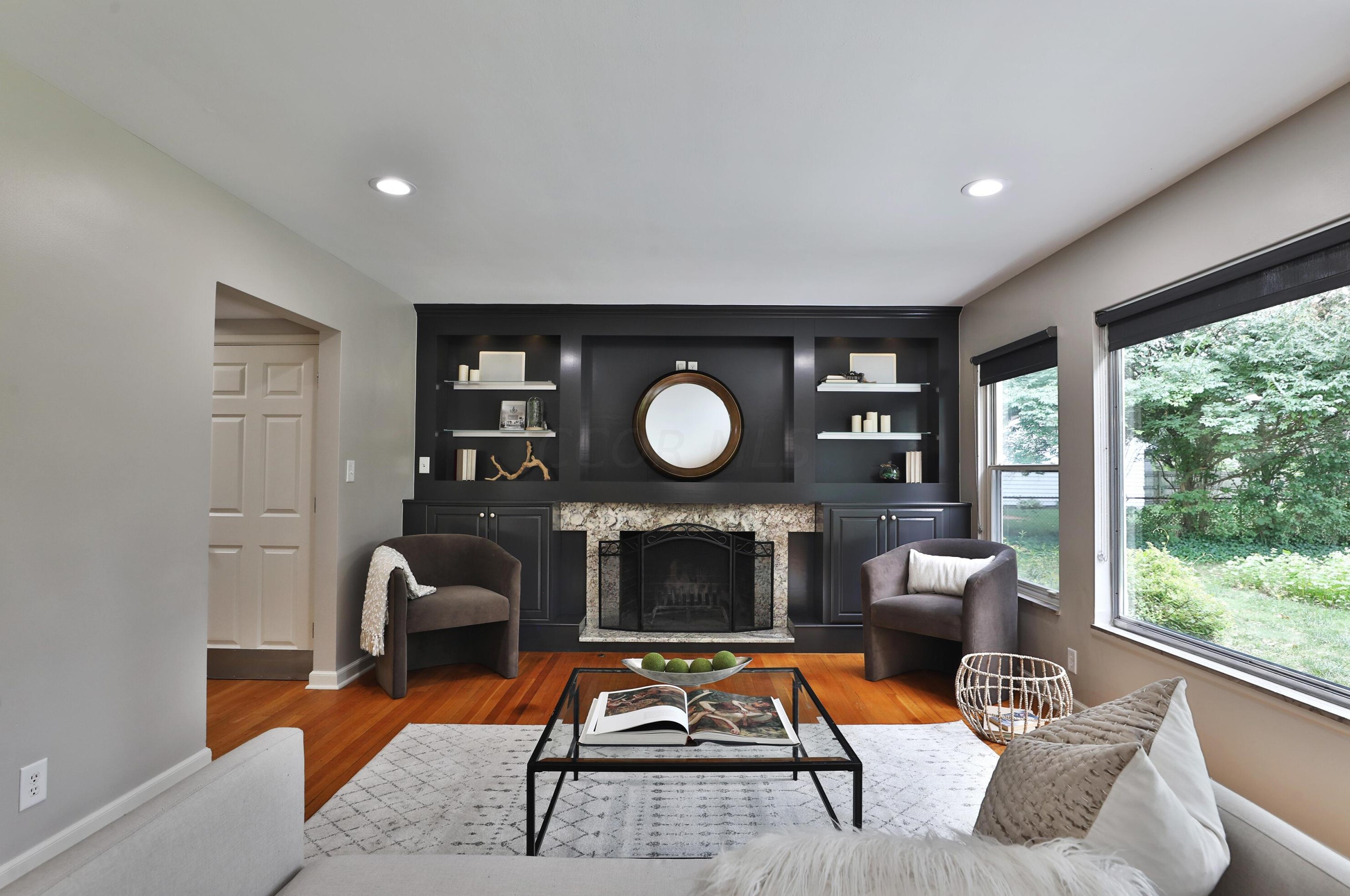 155 Roosevelt Ave, Columbus OH  43209-1559 exterior