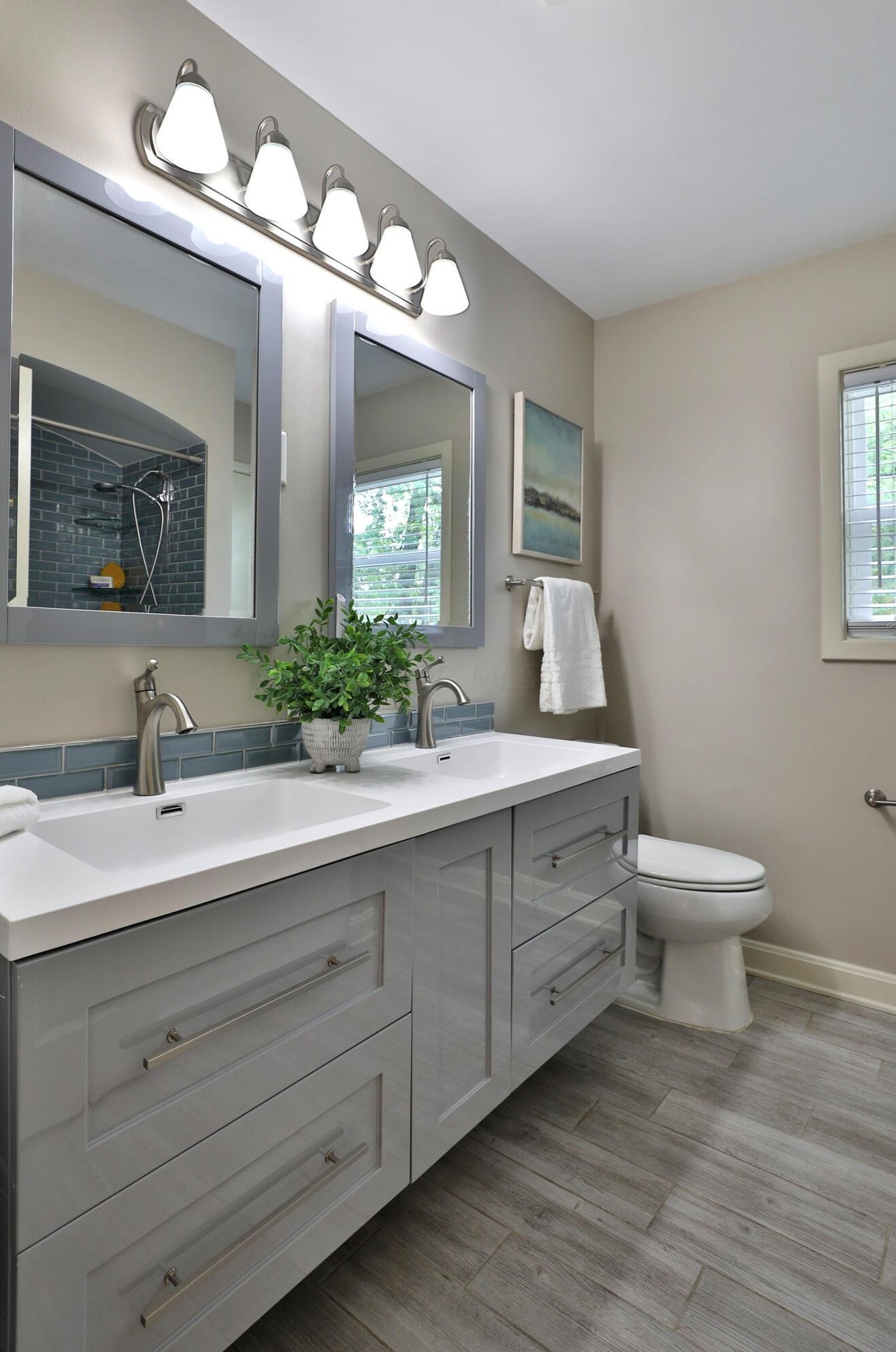 155 Roosevelt Ave, Columbus OH  43209-1559 exterior