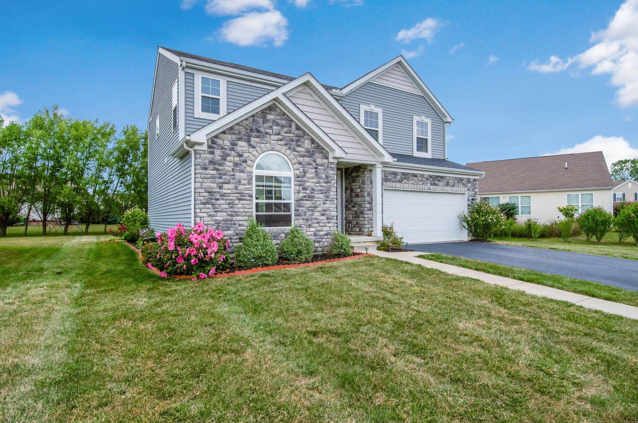 5378 Talladega Dr, Dublin, OH 43016-7858