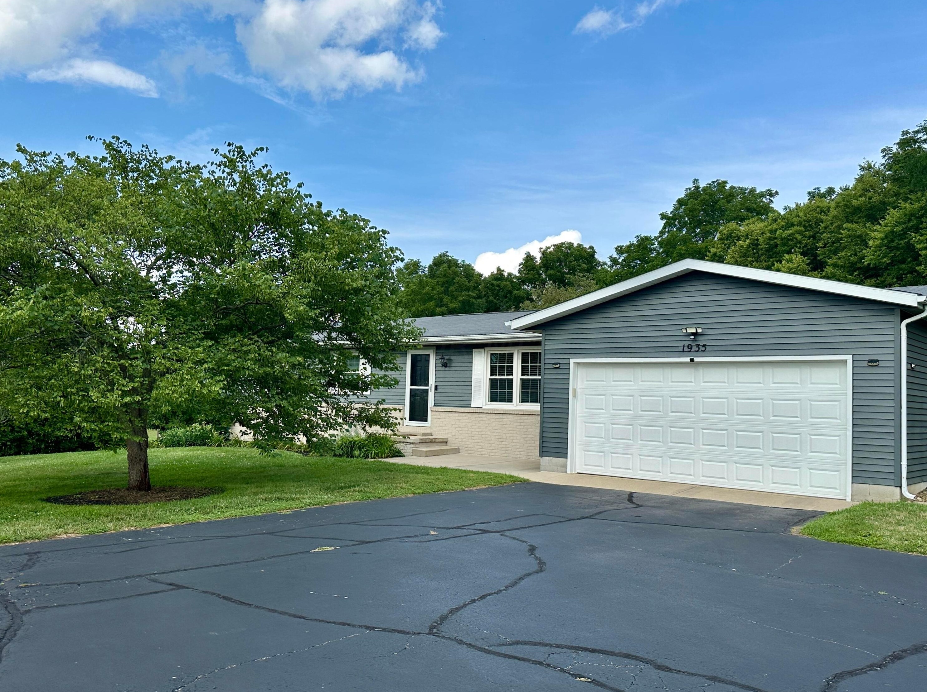 1935 Itawamba Trail, London, OH 43140