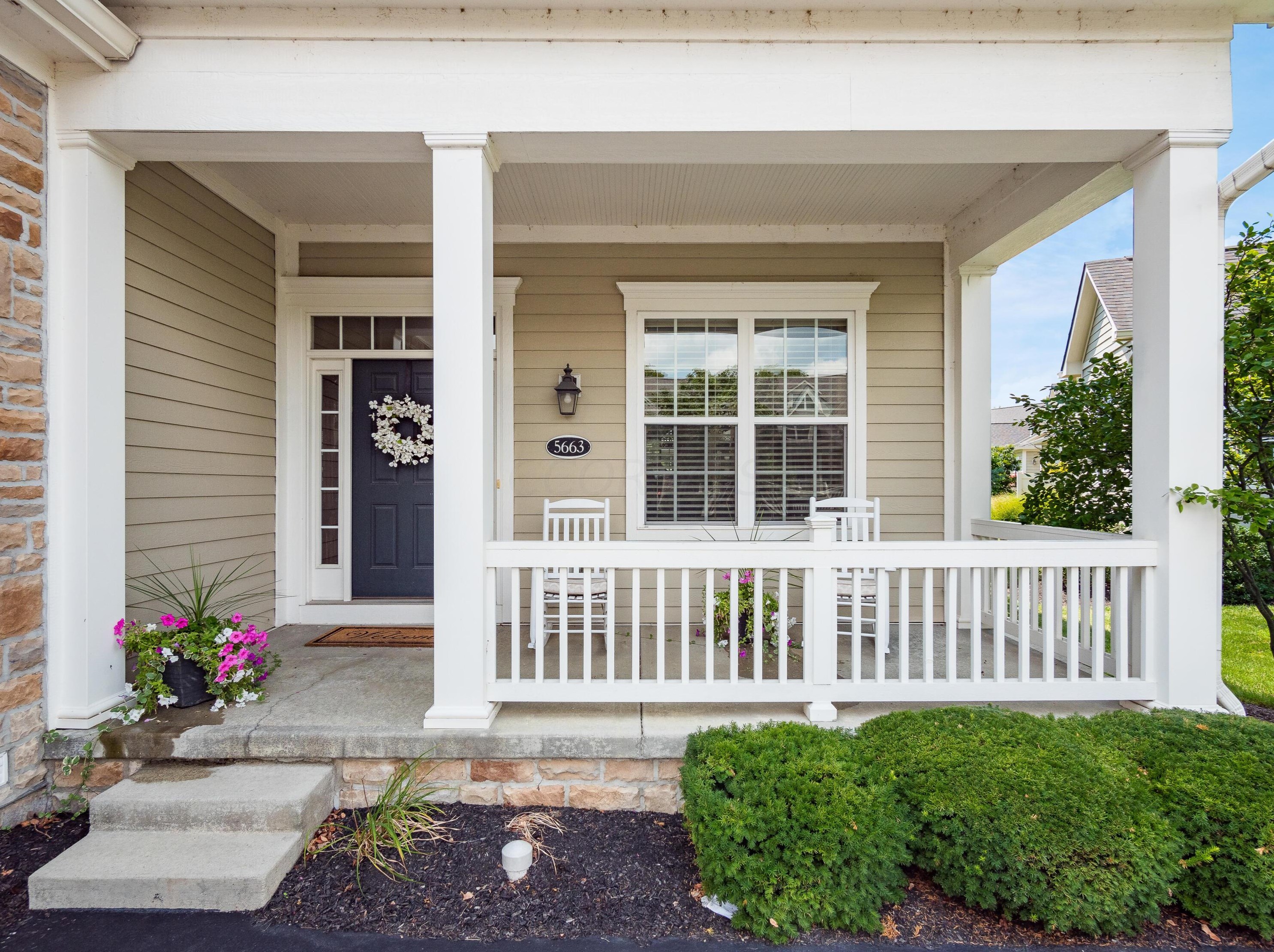 5663 Montridge Ln #34d, Dublin, OH 43016