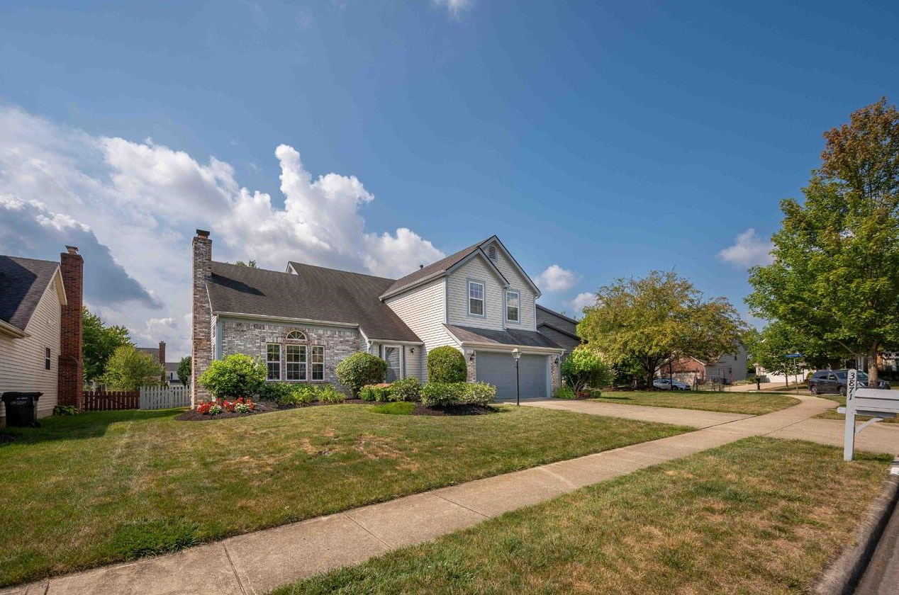 3871 Stonesthrow Ln, Hilliard, OH 43026