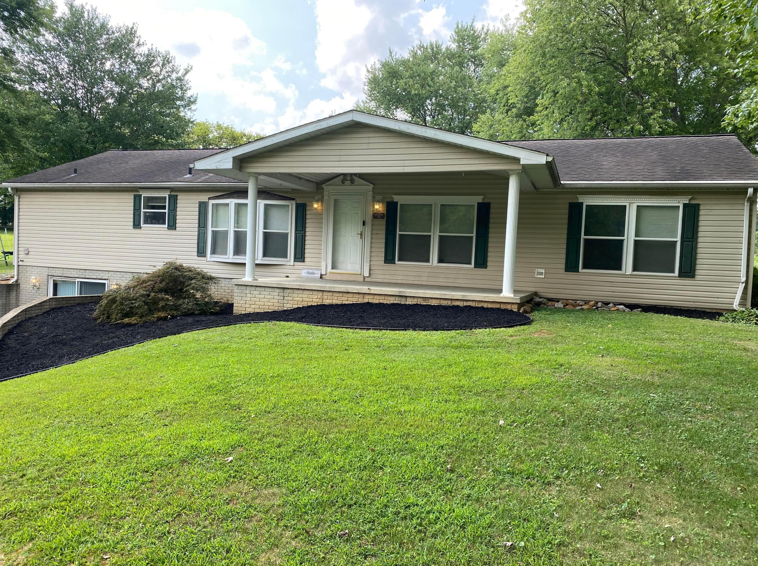2685 Sycamore Ln, Pennsville, OH 43787