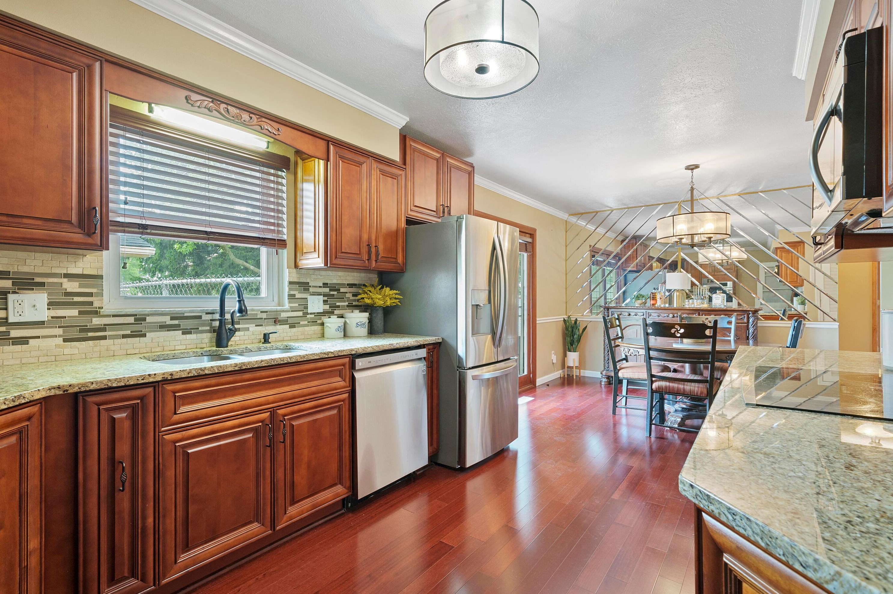 4376 Mound St, Columbus OH  43227-4704 exterior