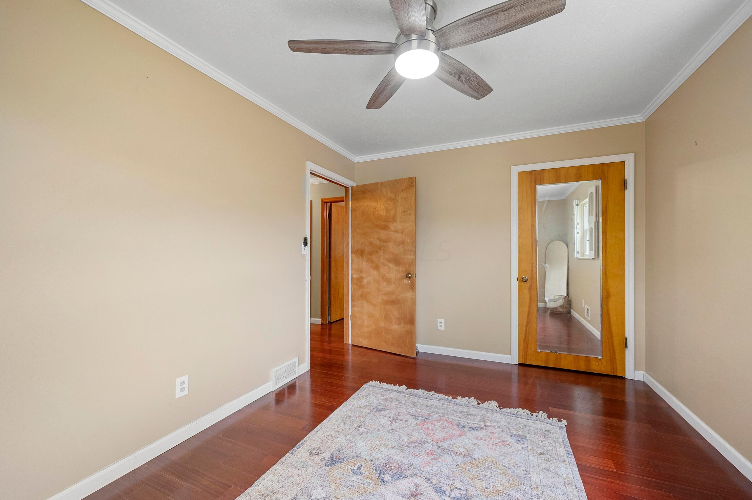 4376 Mound St, Columbus OH  43227-4704 exterior