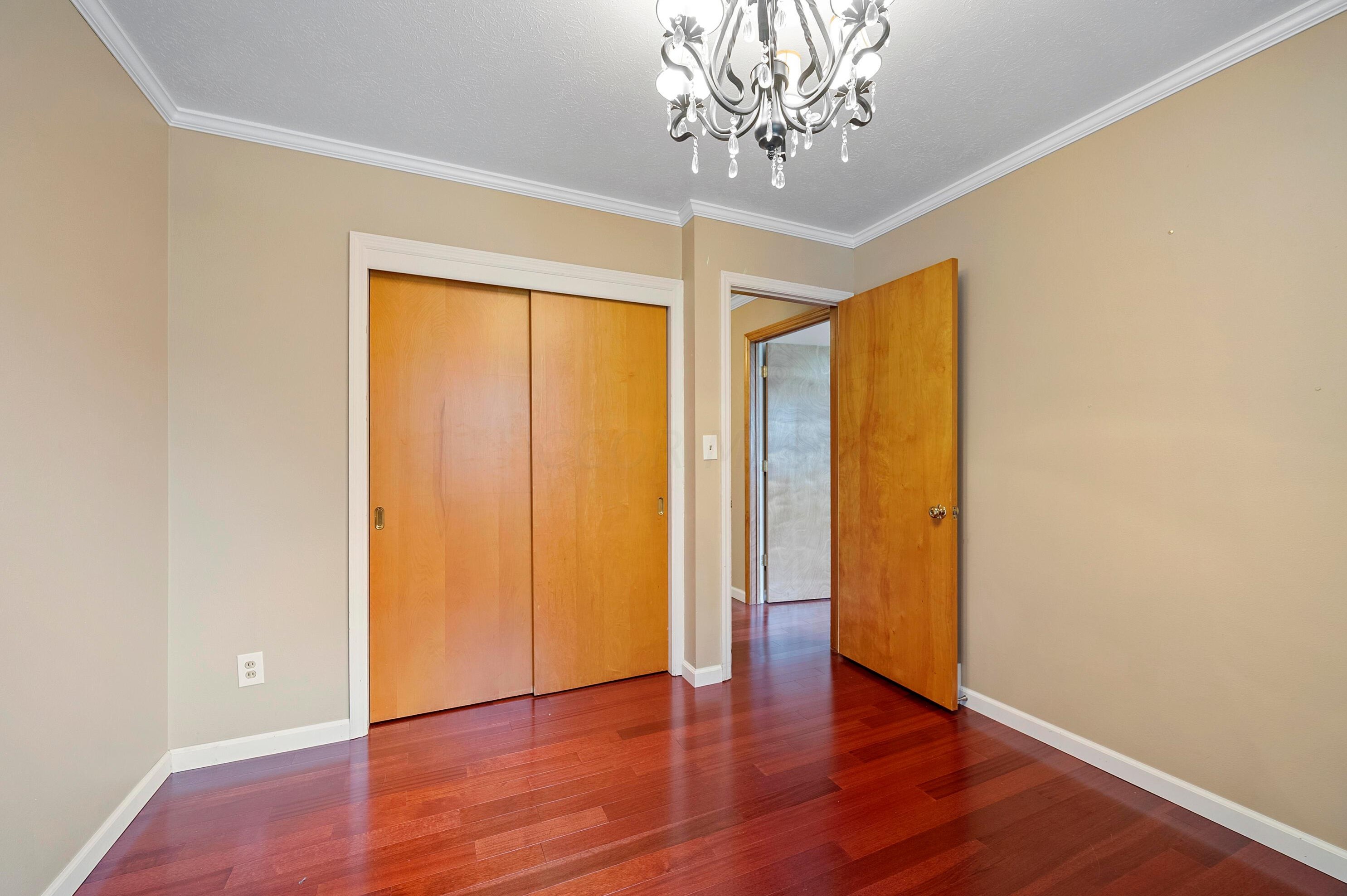 4376 Mound St, Columbus OH  43227-4704 exterior