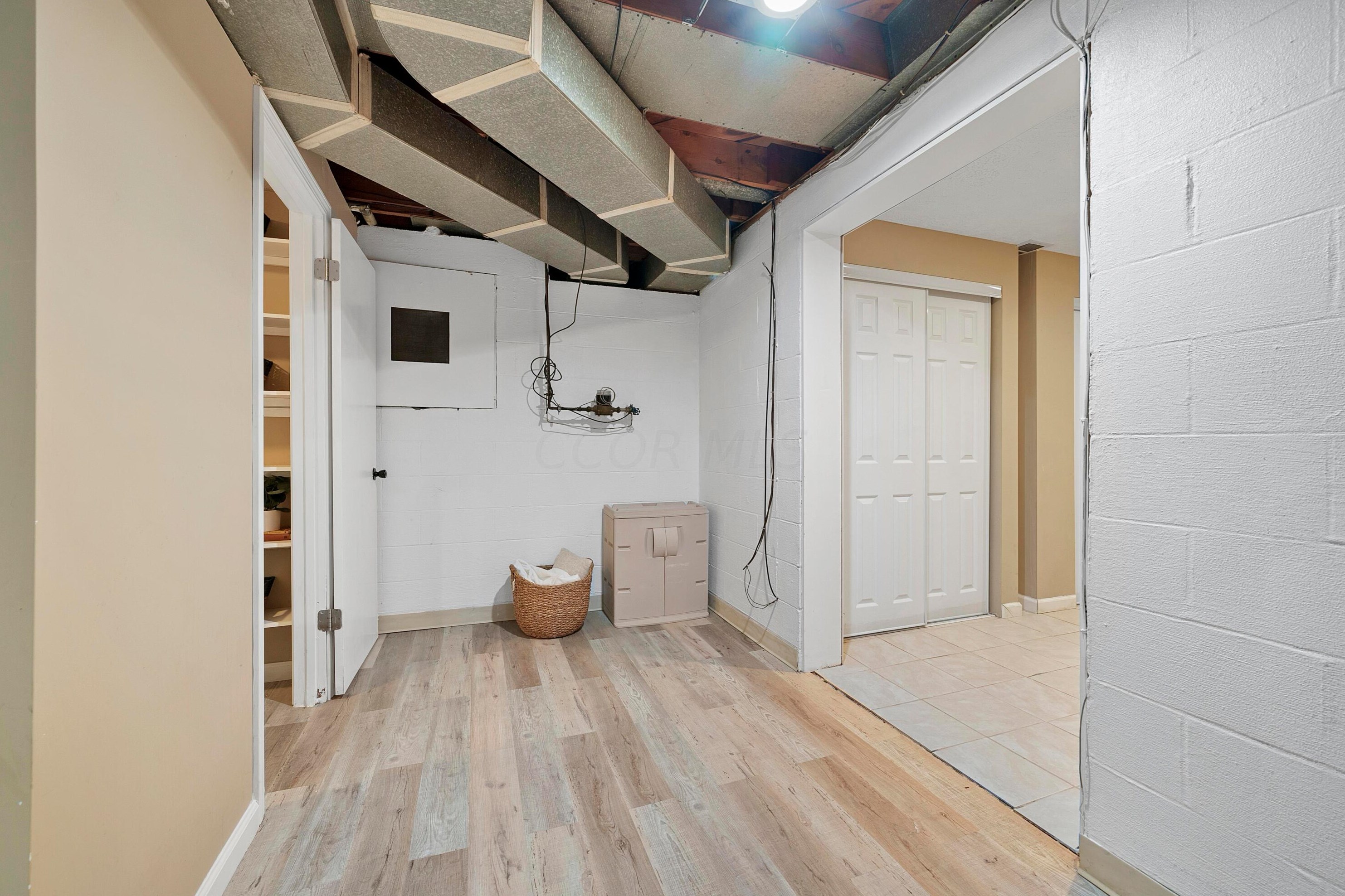 4376 Mound St, Columbus OH  43227-4704 exterior