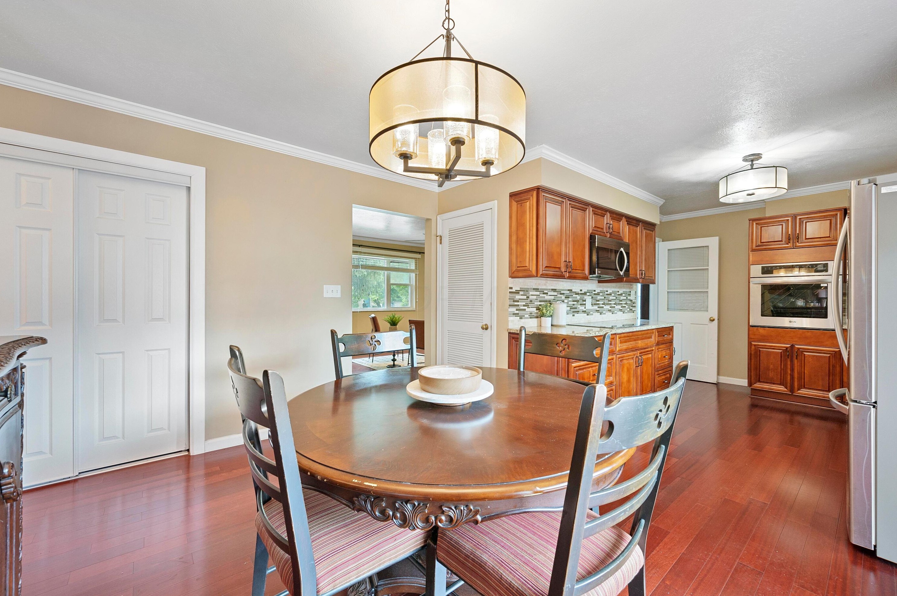 4376 Mound St, Columbus OH  43227-4704 exterior