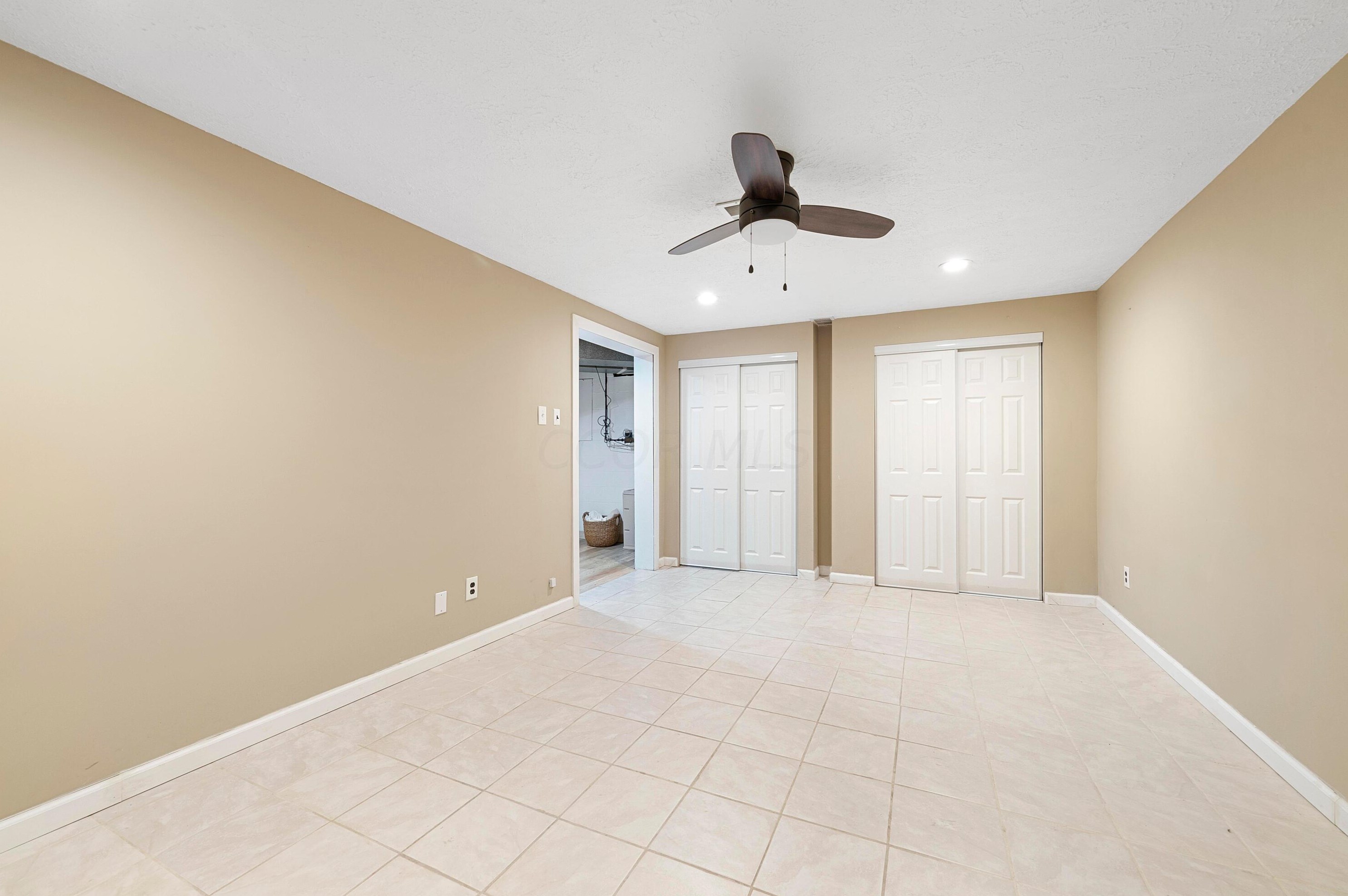 4376 Mound St, Columbus OH  43227-4704 exterior