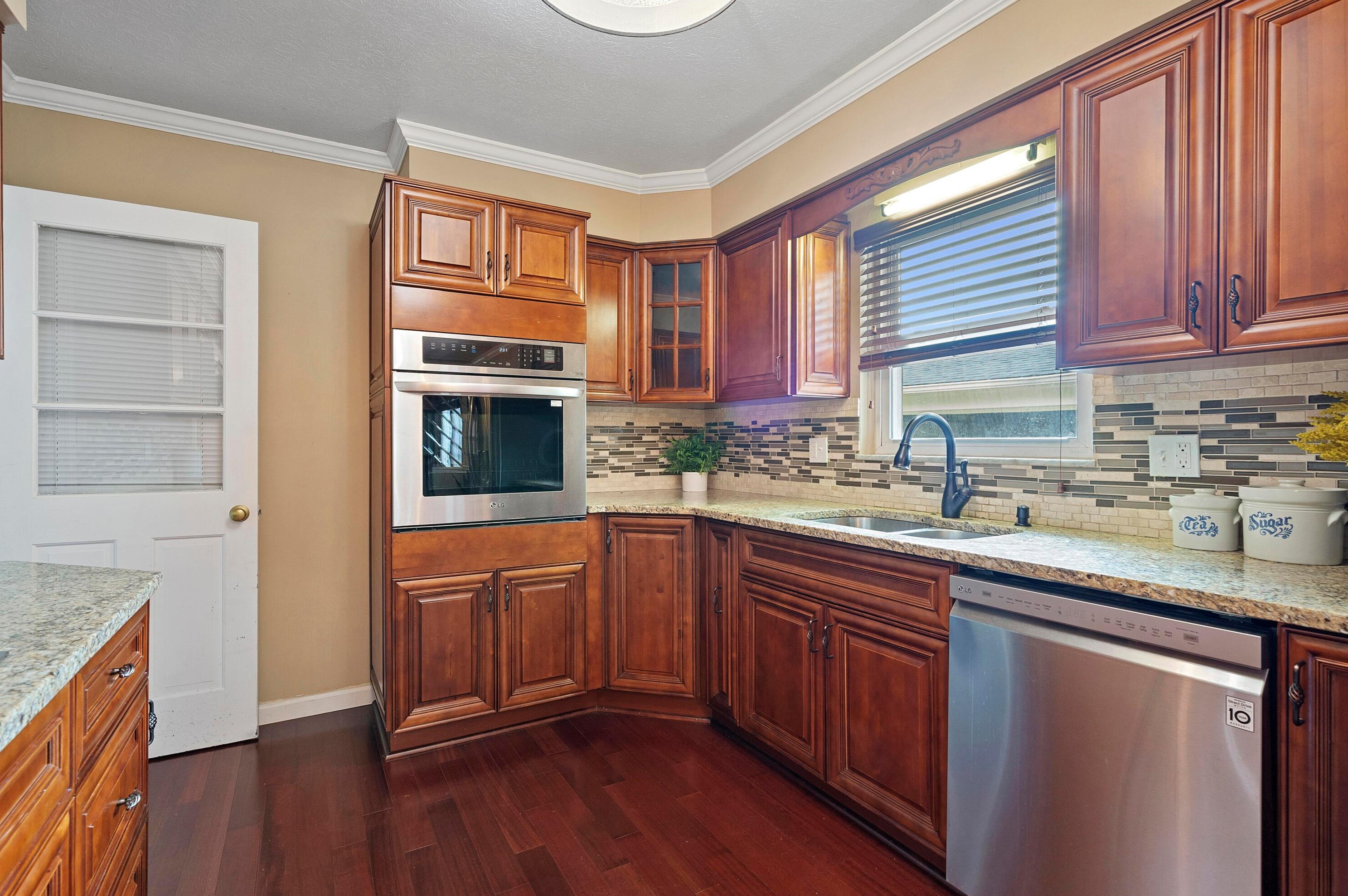 4376 Mound St, Columbus OH  43227-4704 exterior