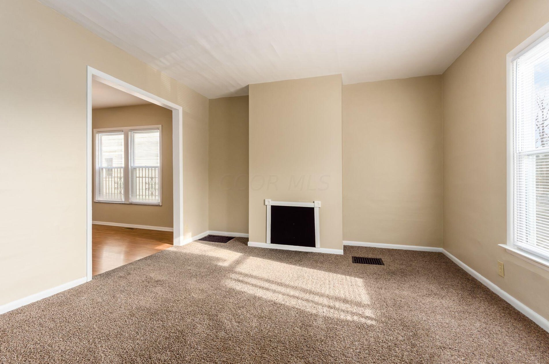 314 Wyandotte Ave, Columbus OH  43202-3138 exterior