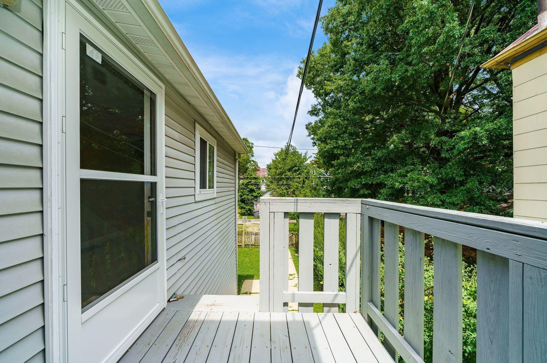 314 Wyandotte Ave, Columbus OH  43202-3138 exterior