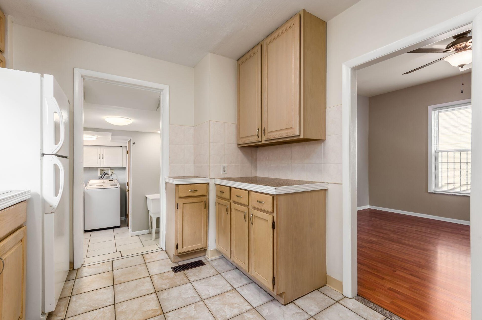 314 Wyandotte Ave, Columbus OH  43202-3138 exterior