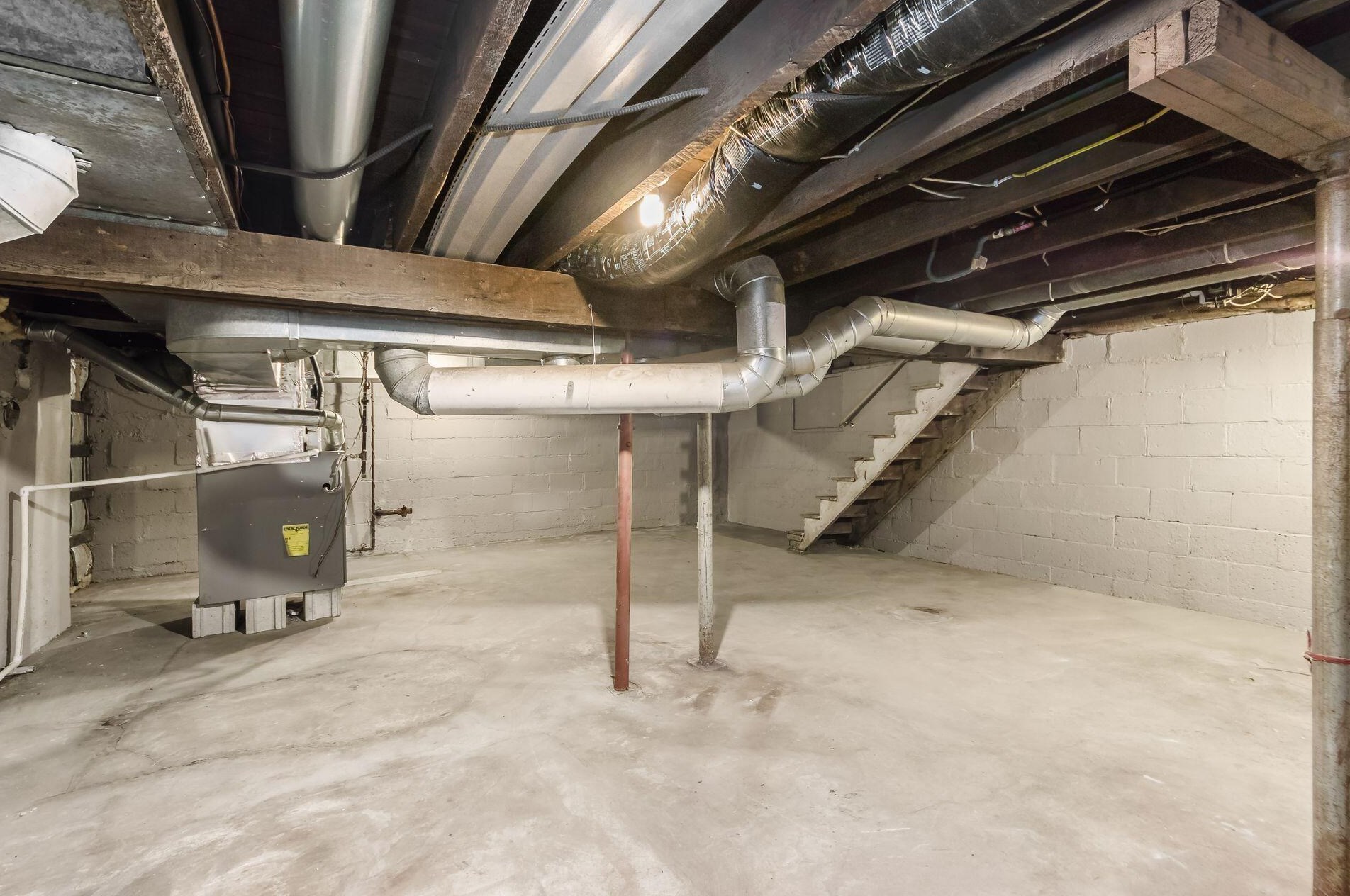 314 Wyandotte Ave, Columbus OH  43202-3138 exterior