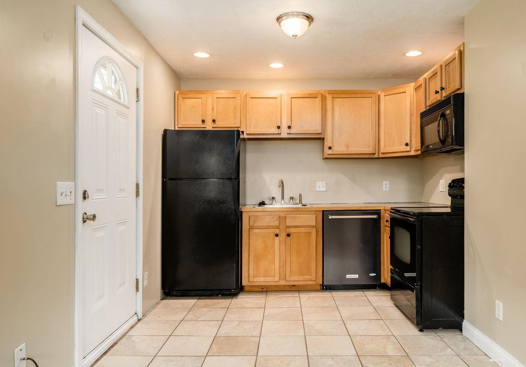 314 Wyandotte Ave, Columbus OH  43202-3138 exterior