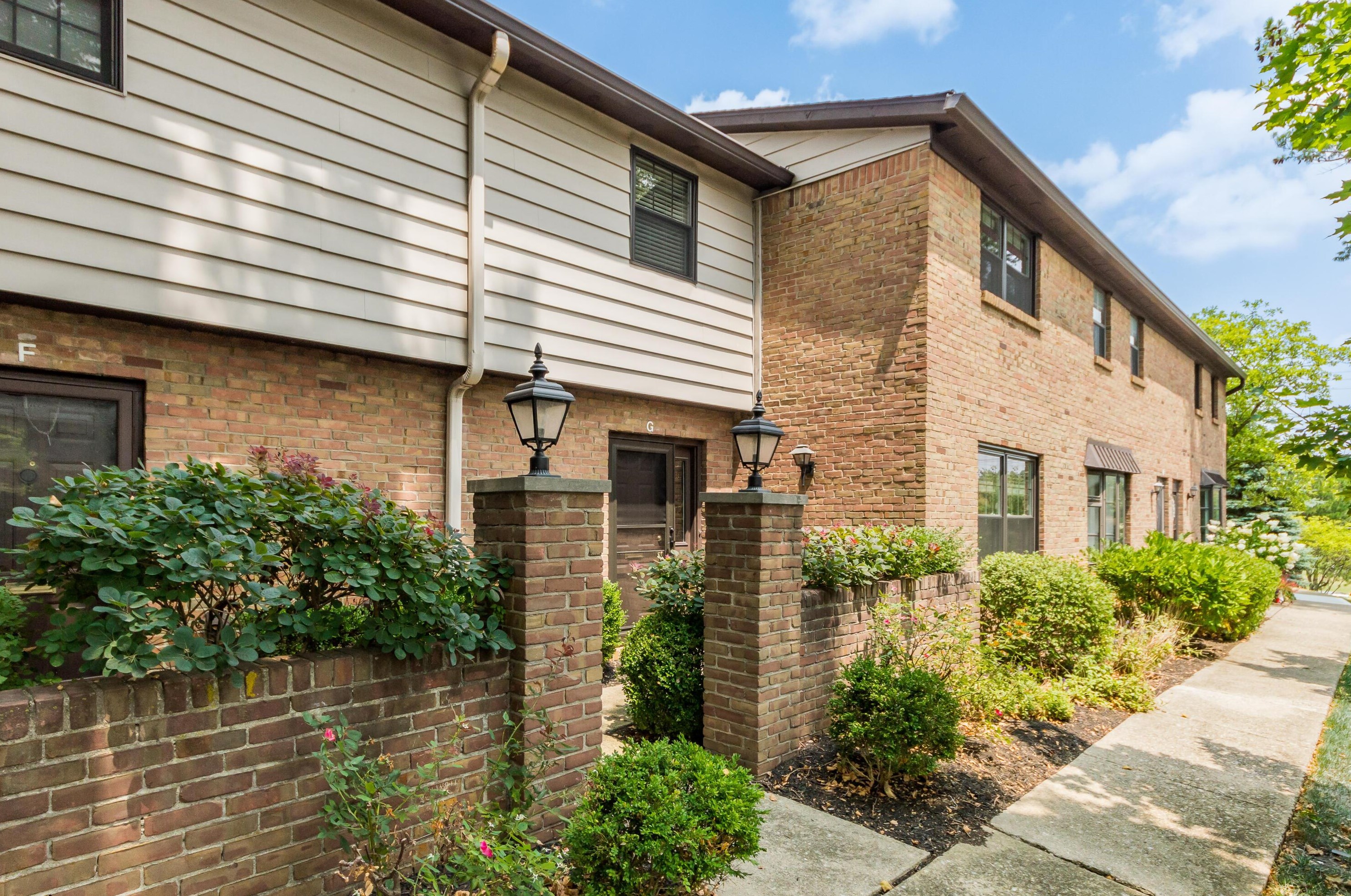 600 Olde Towne Ave, Columbus, OH 43214-1955