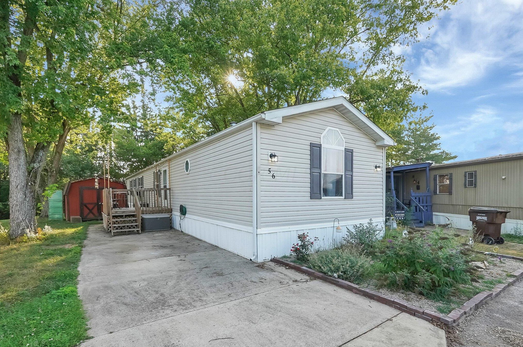 56 Knollwood Ct, Ashville, OH 43103