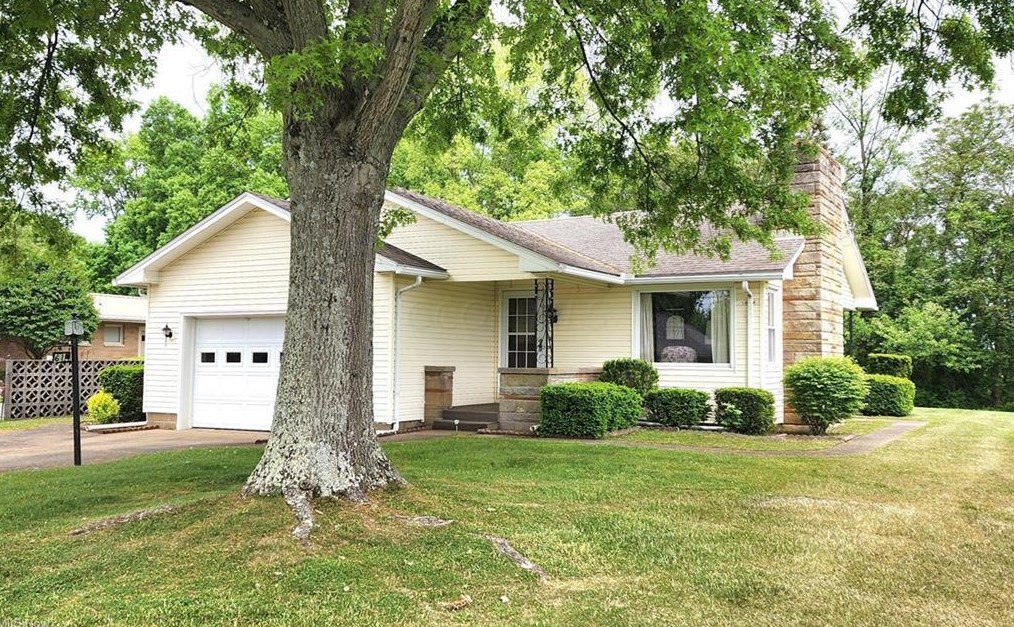 614 Halbar Dr, Cambridge, OH 43725