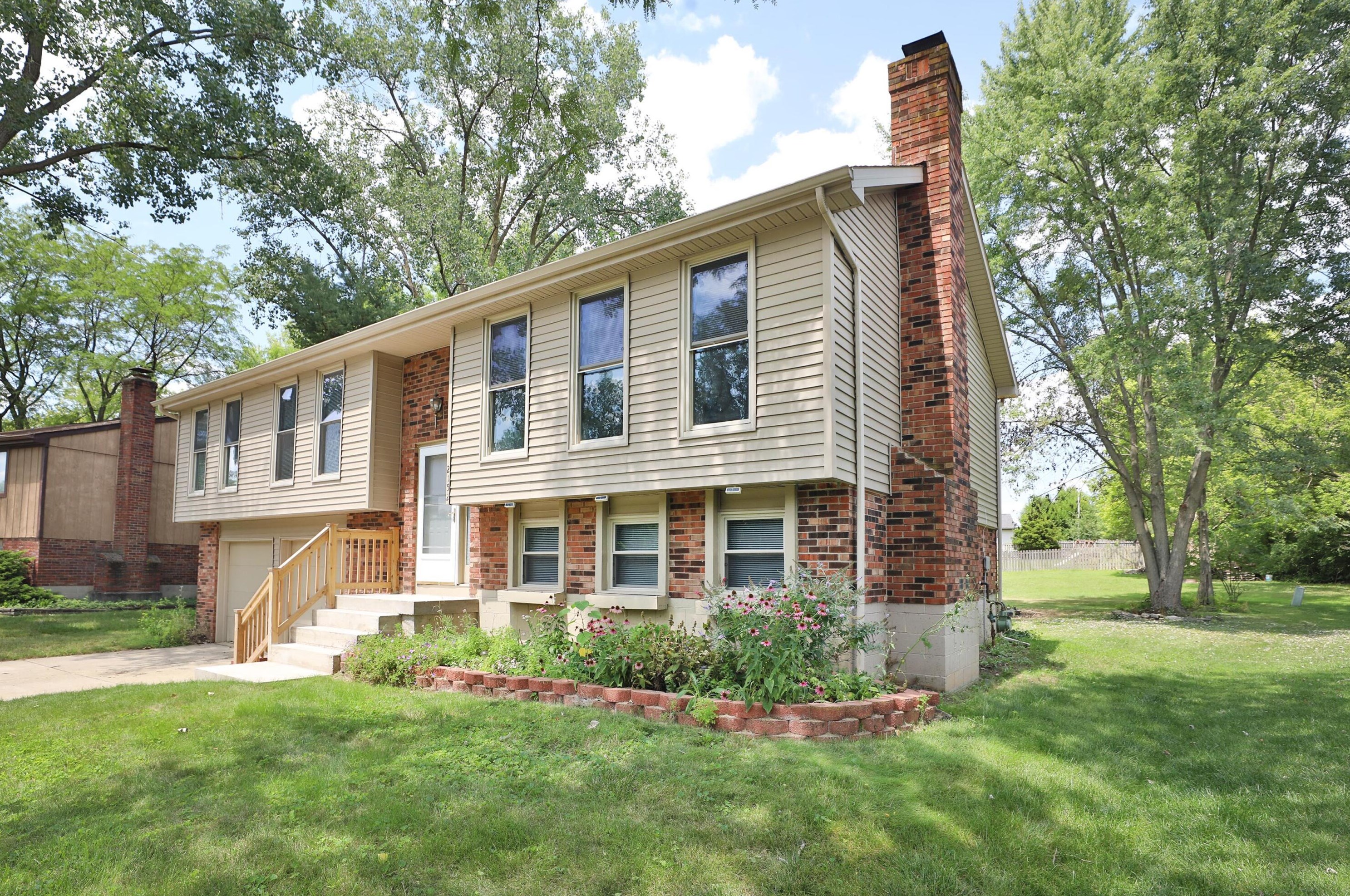 2152 Smokymill Rd, Dublin, OH 43016