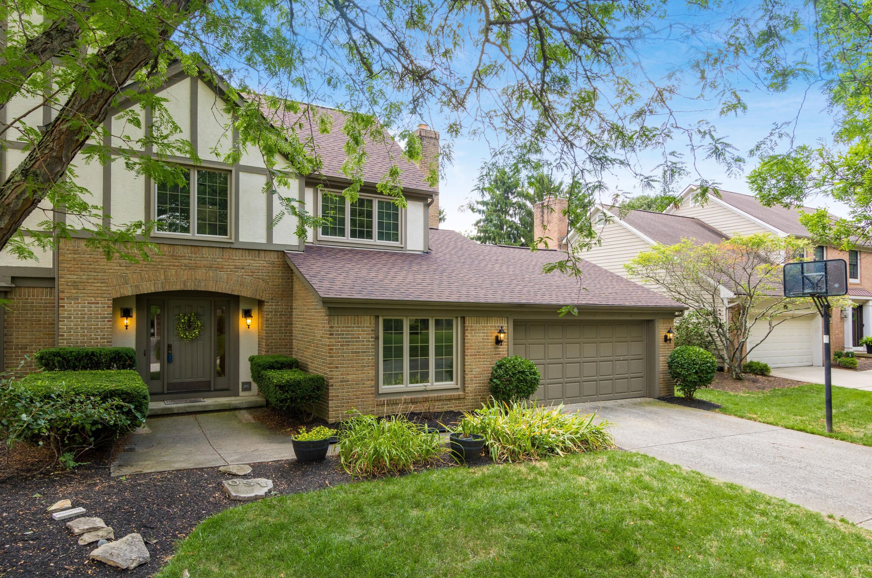 5763 Chatterfield Dr, Dublin, OH 43017