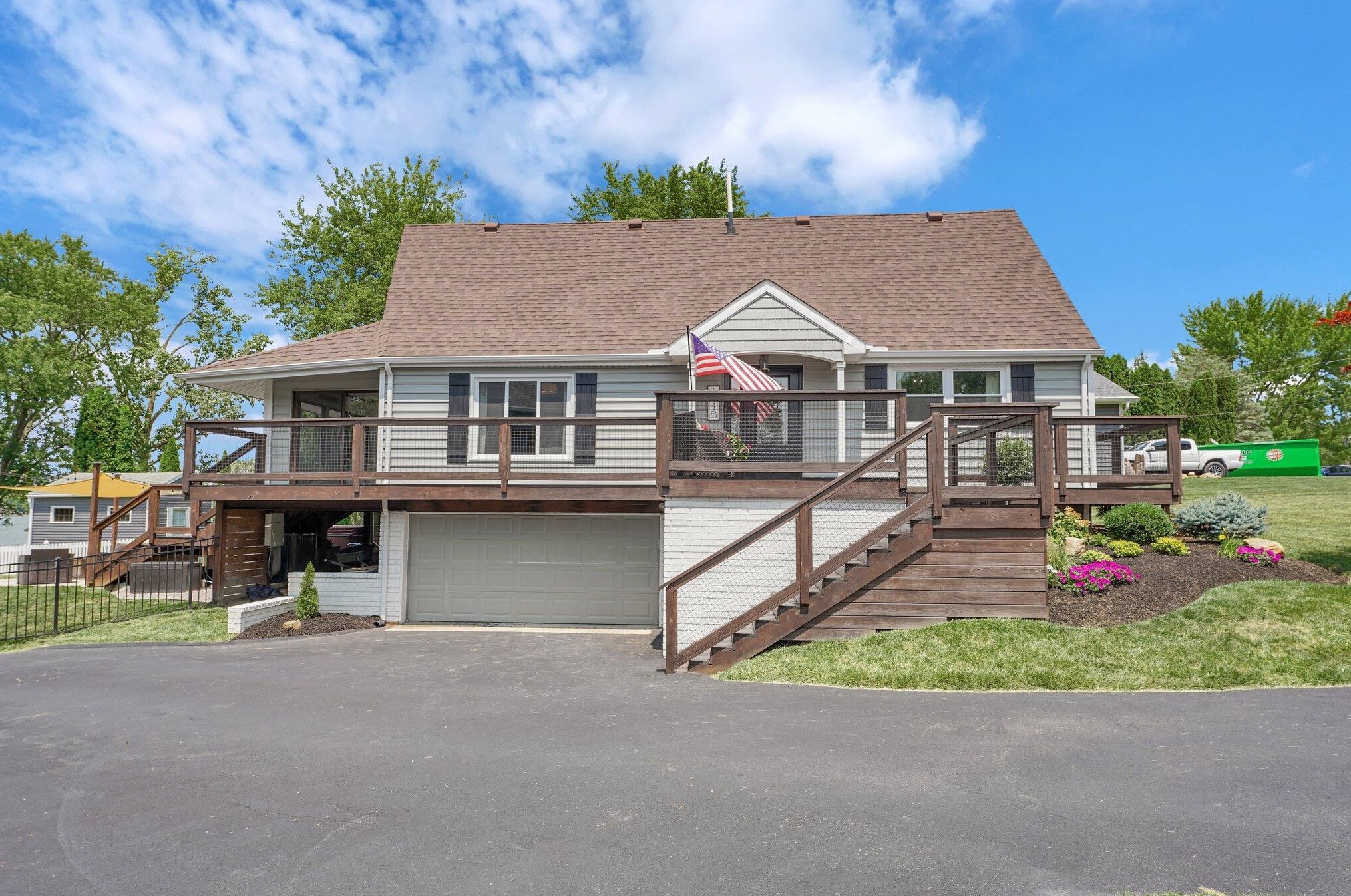 1448 Choctaw Dr, London, OH 43140-8728