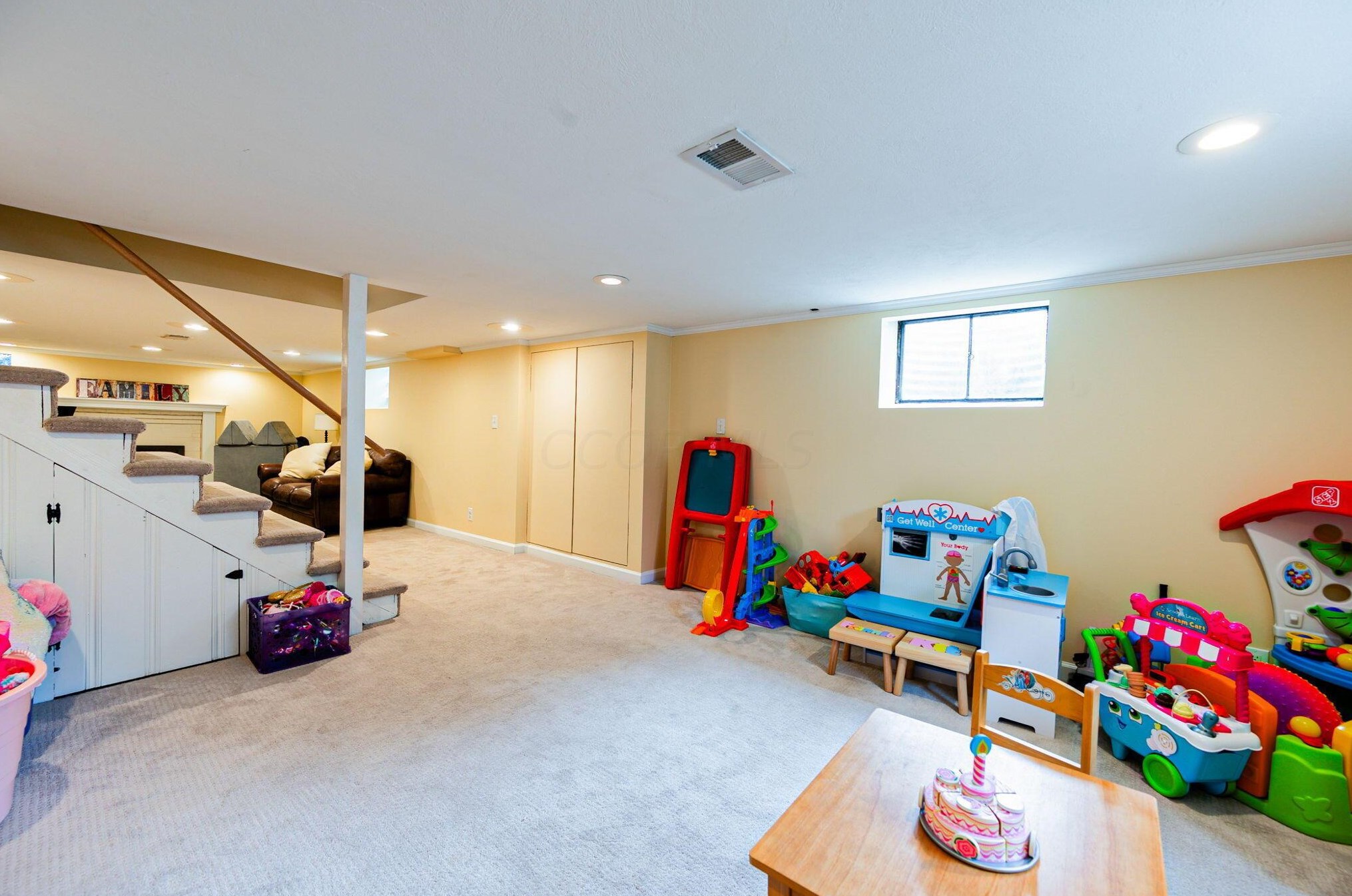 1939 Berkshire Rd, Columbus OH  43221-3745 exterior