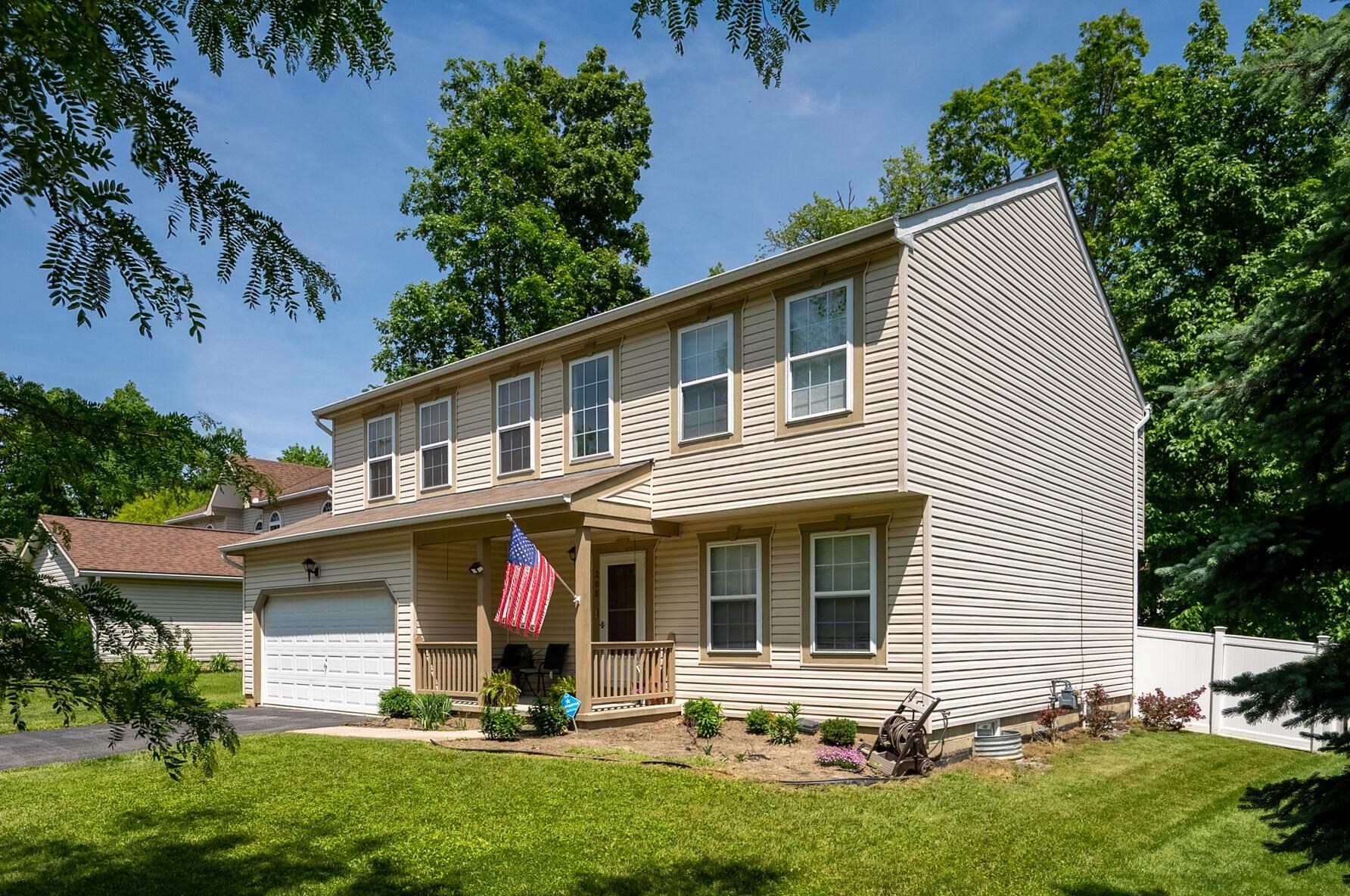 208 Kettering Bend, Delaware, OH 43015