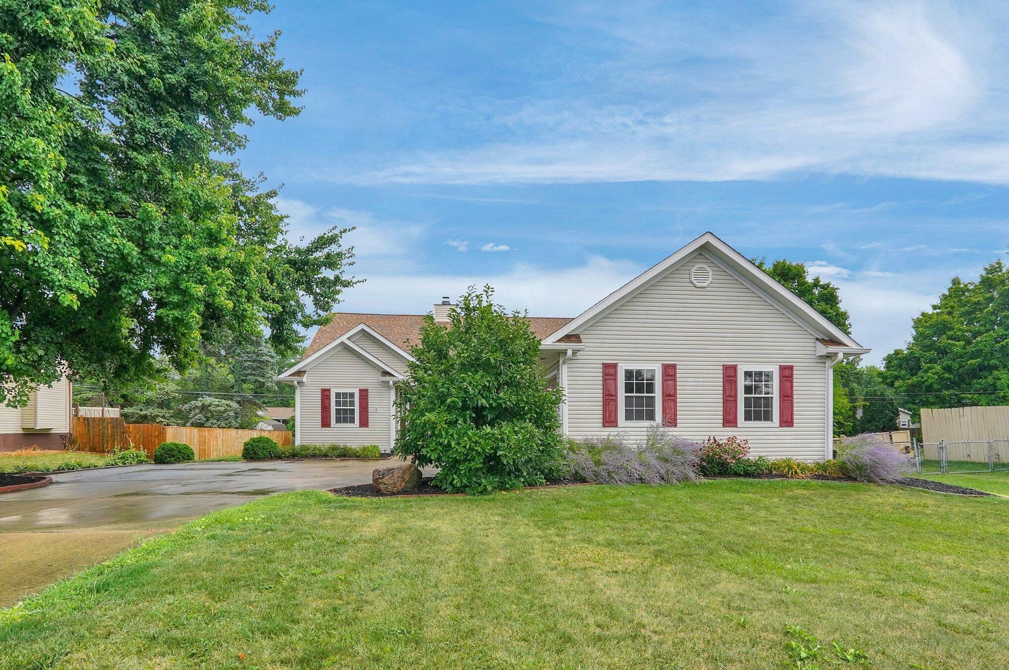 932 Hill Rd N, Pickerington, OH 43147