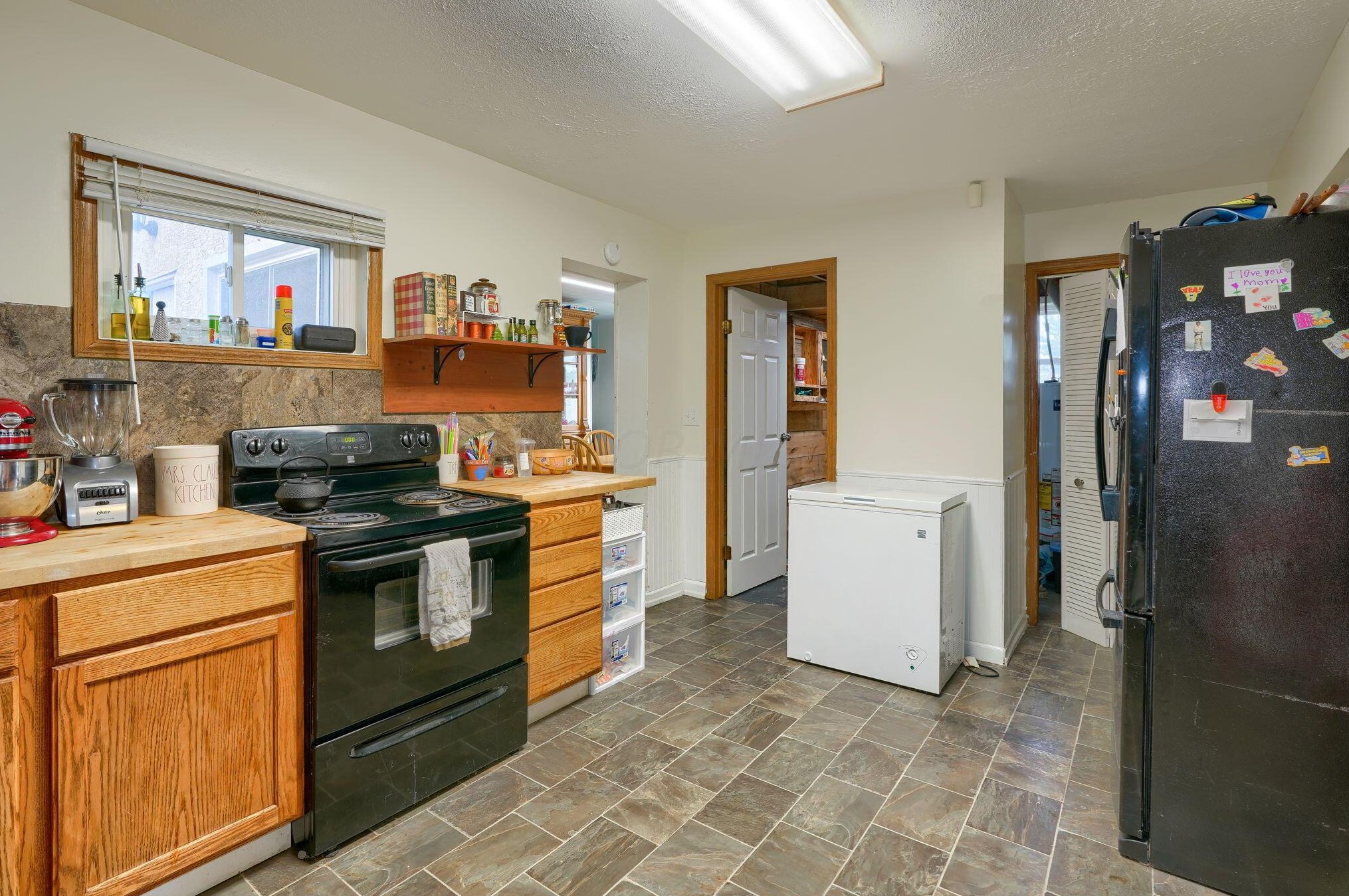 1676 Arcadia Ave, Columbus OH  43207-4408 exterior