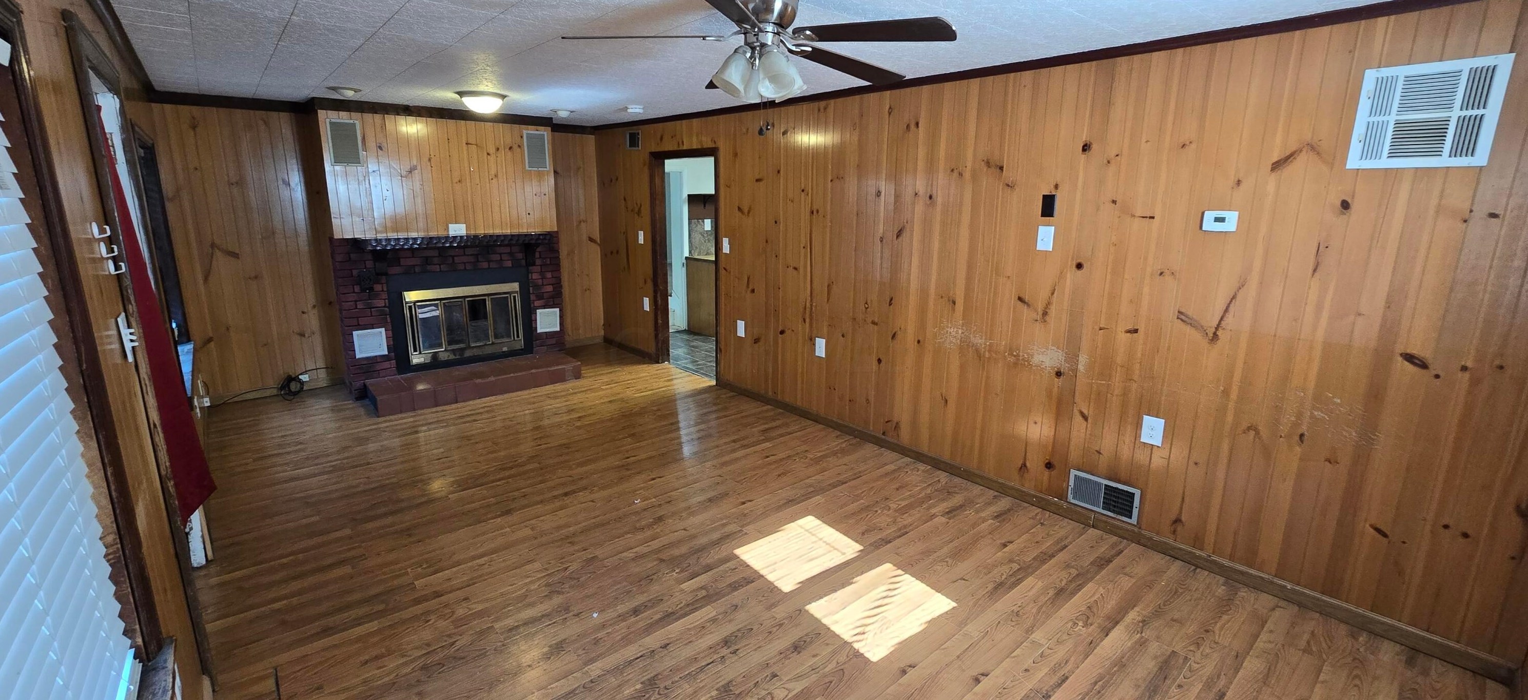 1676 Arcadia Ave, Columbus OH  43207-4408 exterior