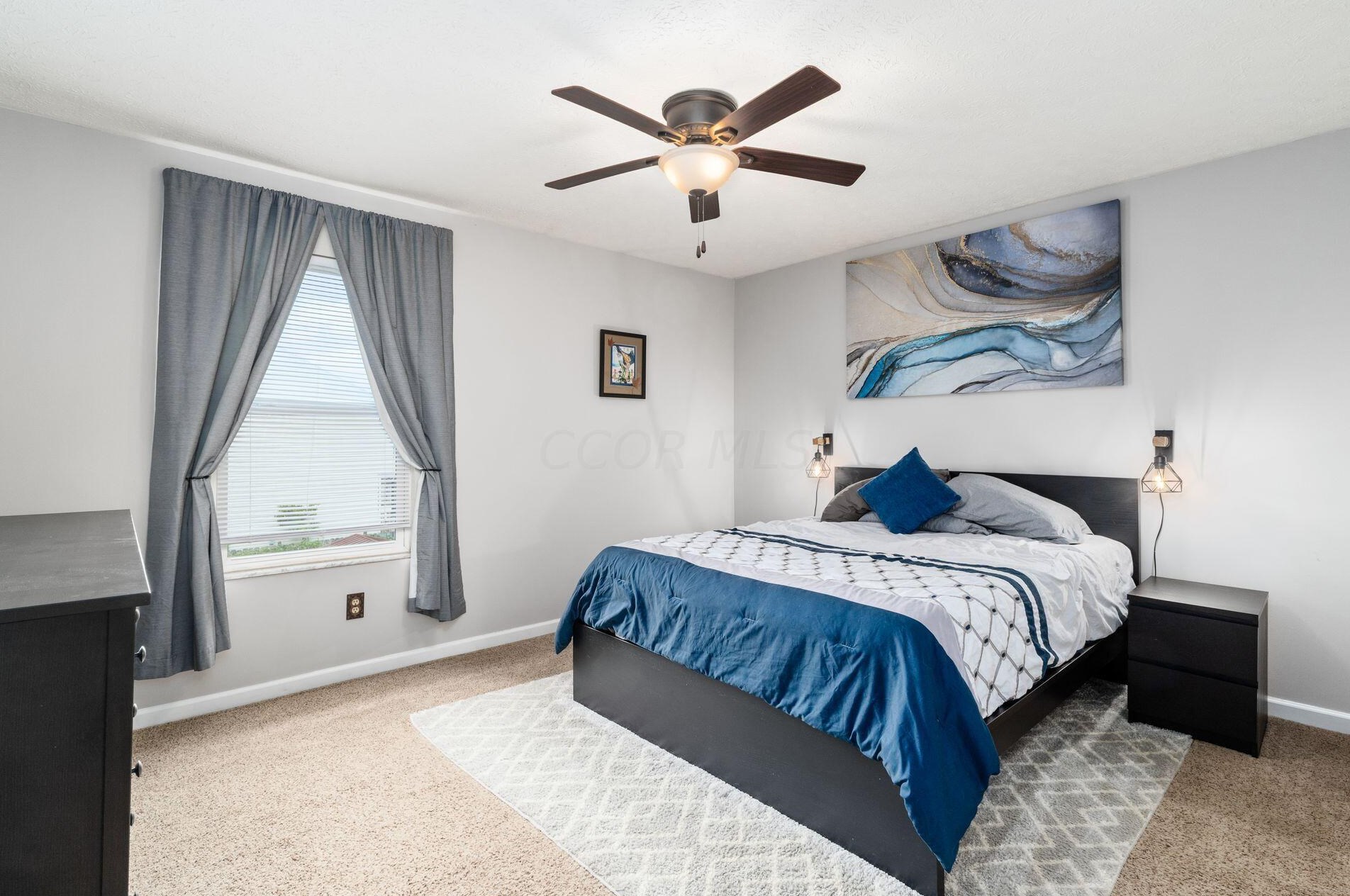 218 Monarch Dr, Pataskala OH  43062-8923 exterior