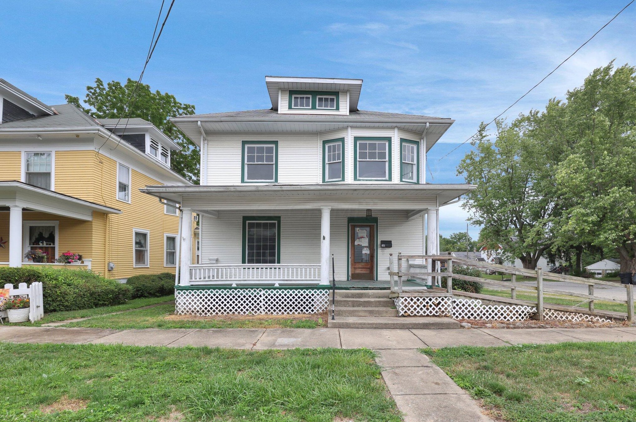 132 E Paint St, Washington Court House, OH 43160
