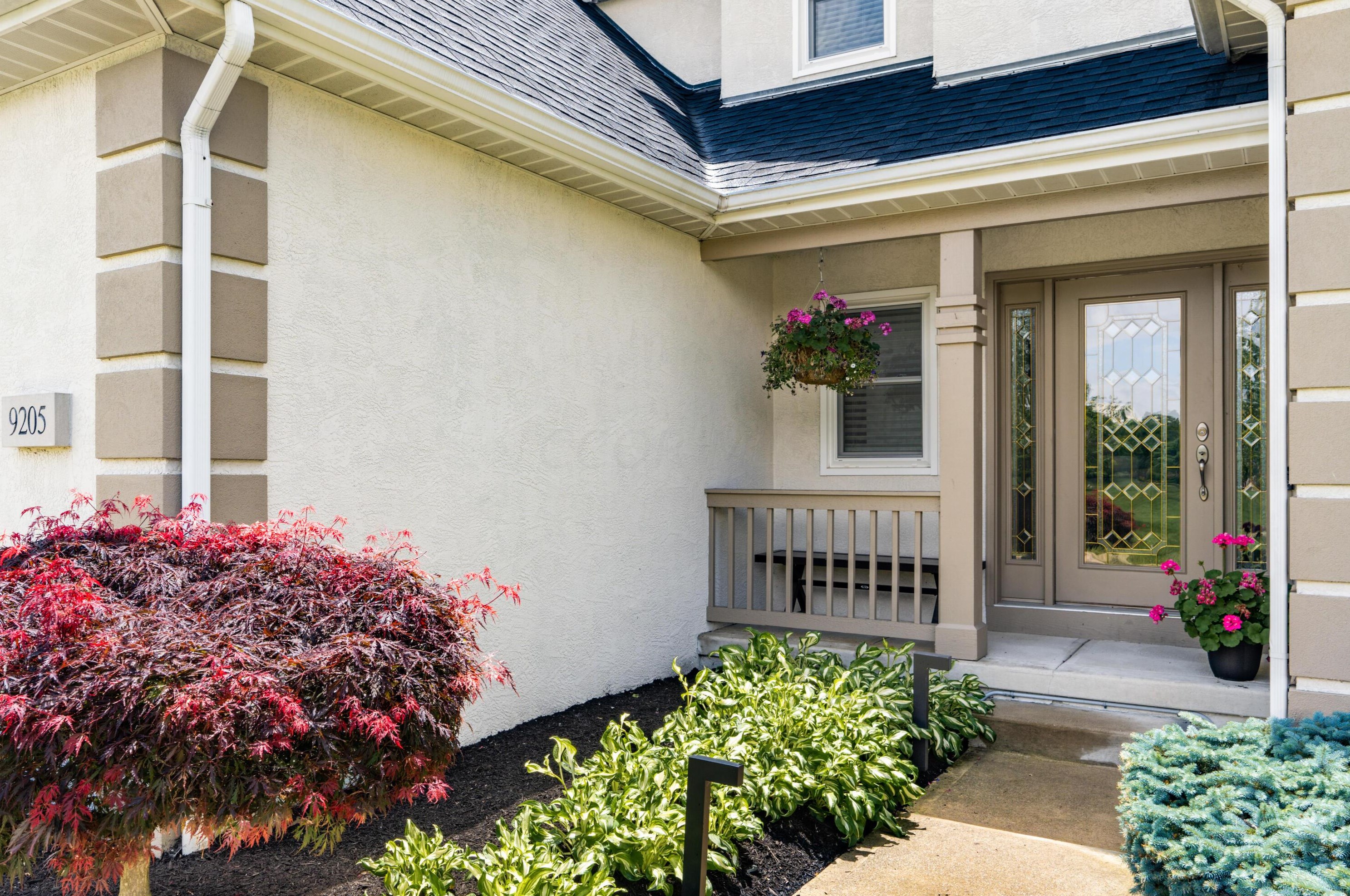 9205 Cotswold Dr, Pickerington, OH 43147