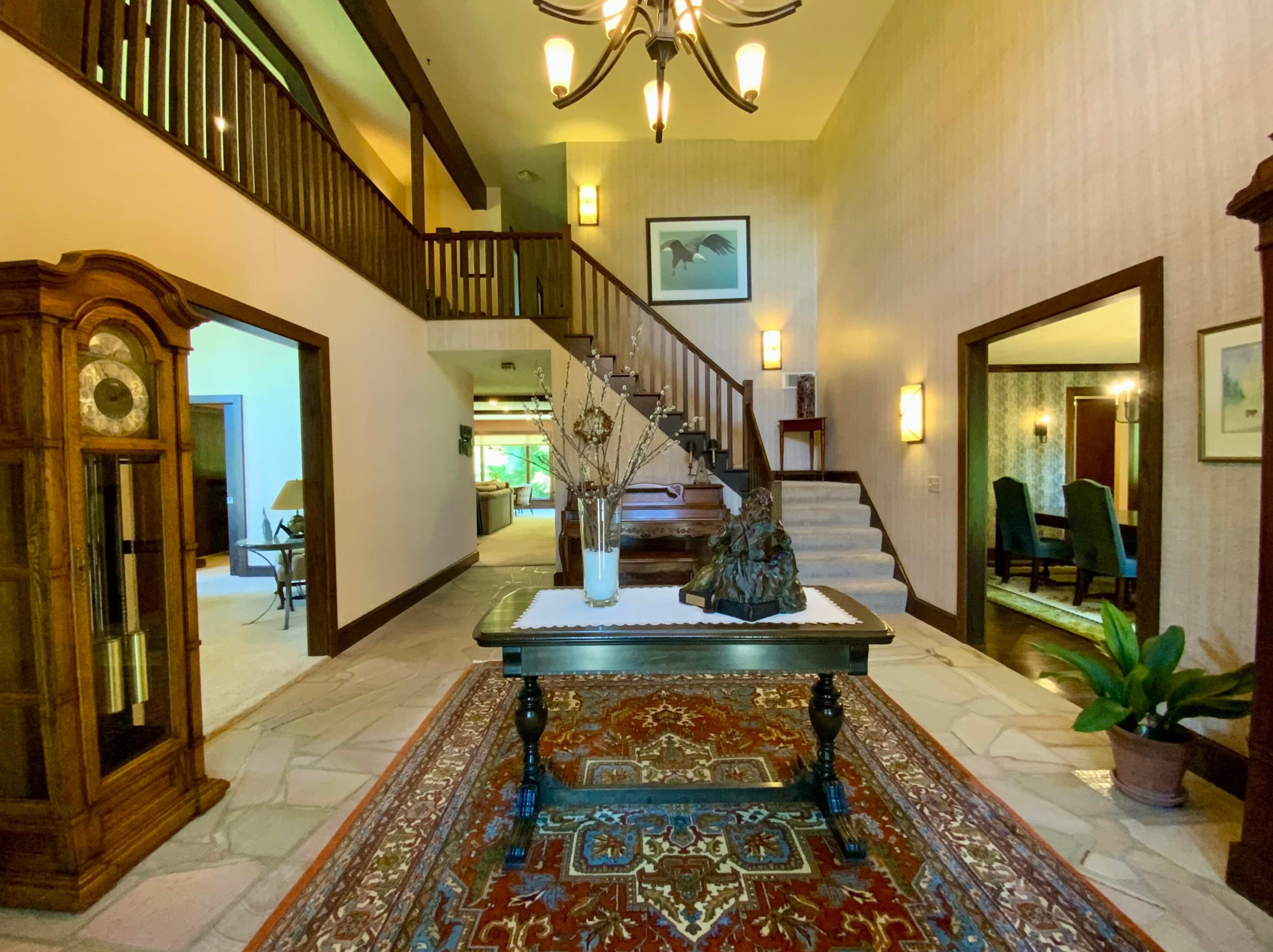 1005 Summit Dr, Mount Vernon, OH 43050