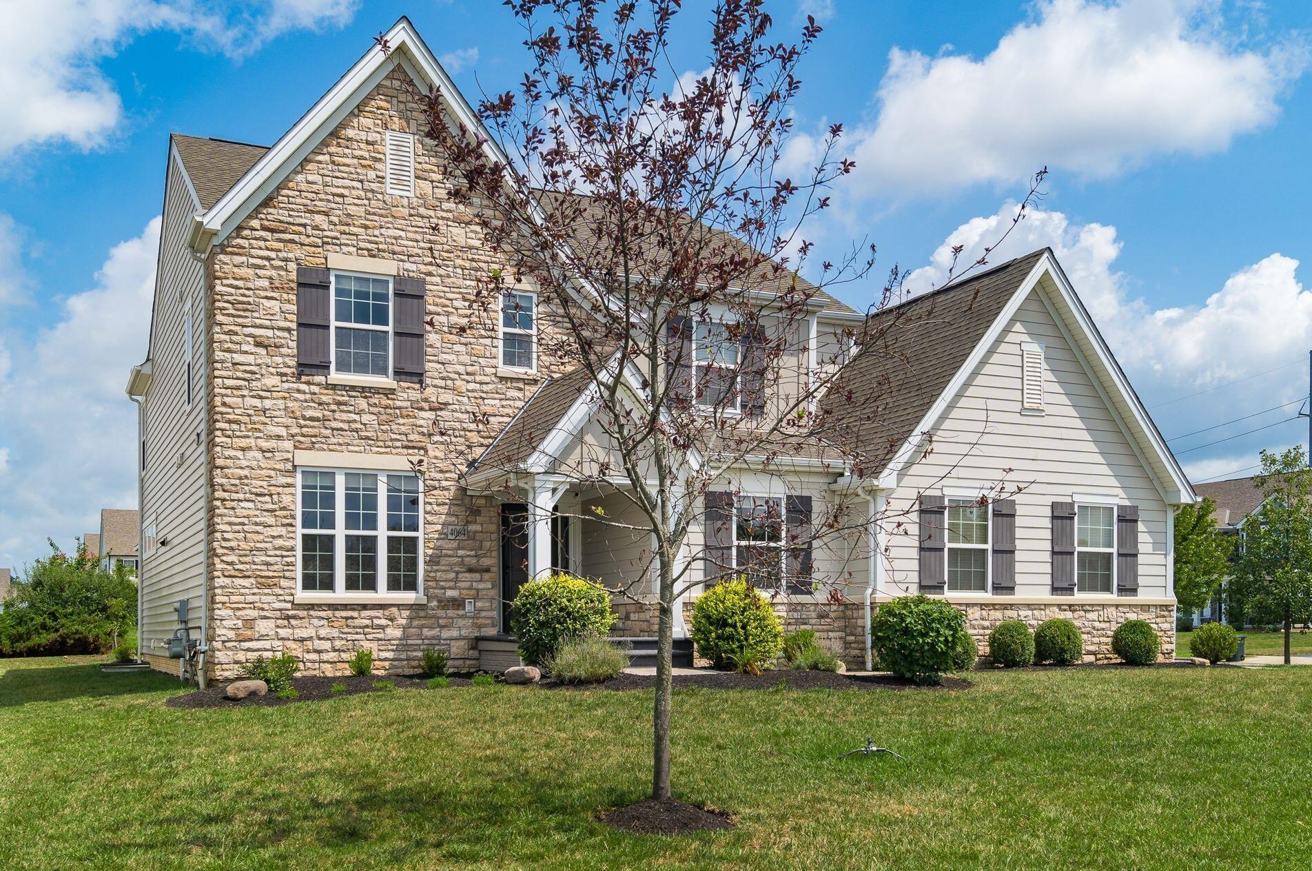 4064 Wyandotte Woods Blvd, Dublin, OH 43016