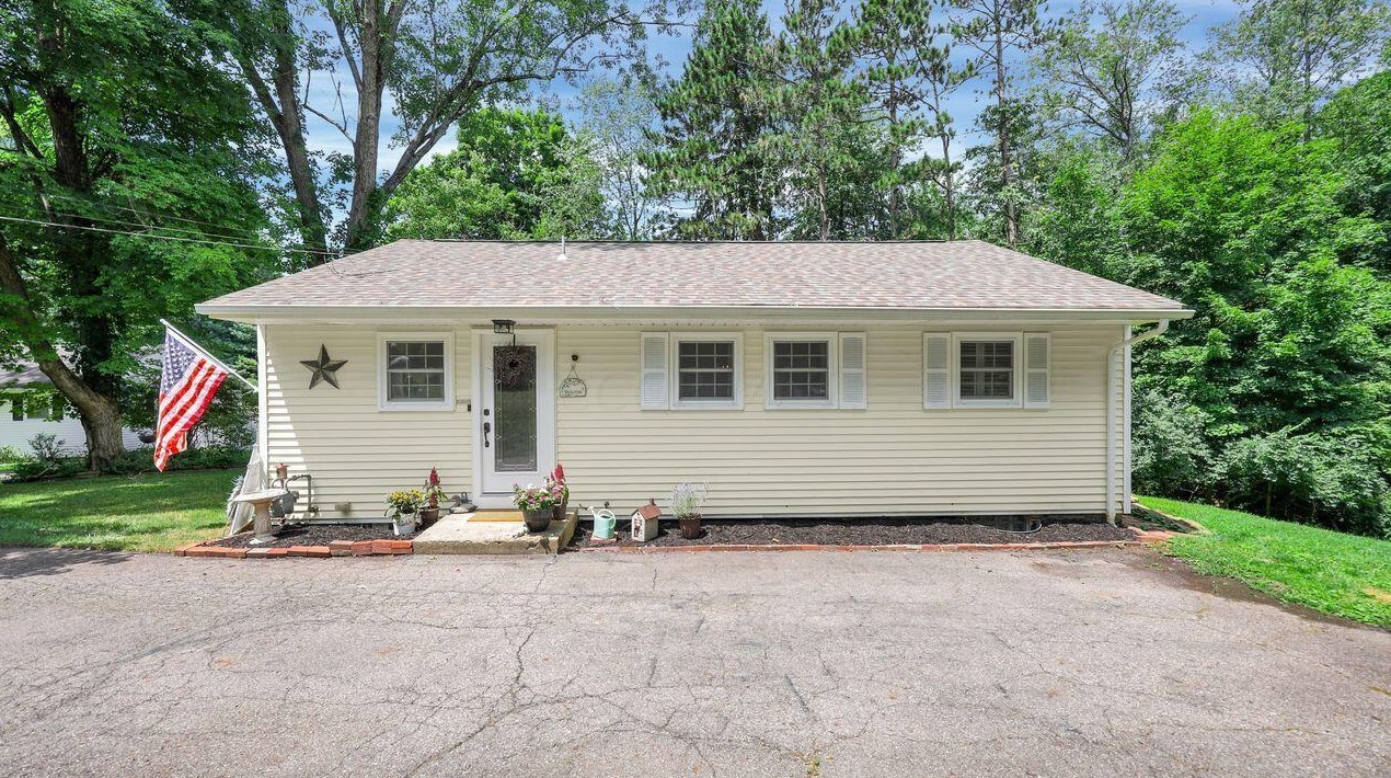9 Samson Pl, Granville, OH 43023