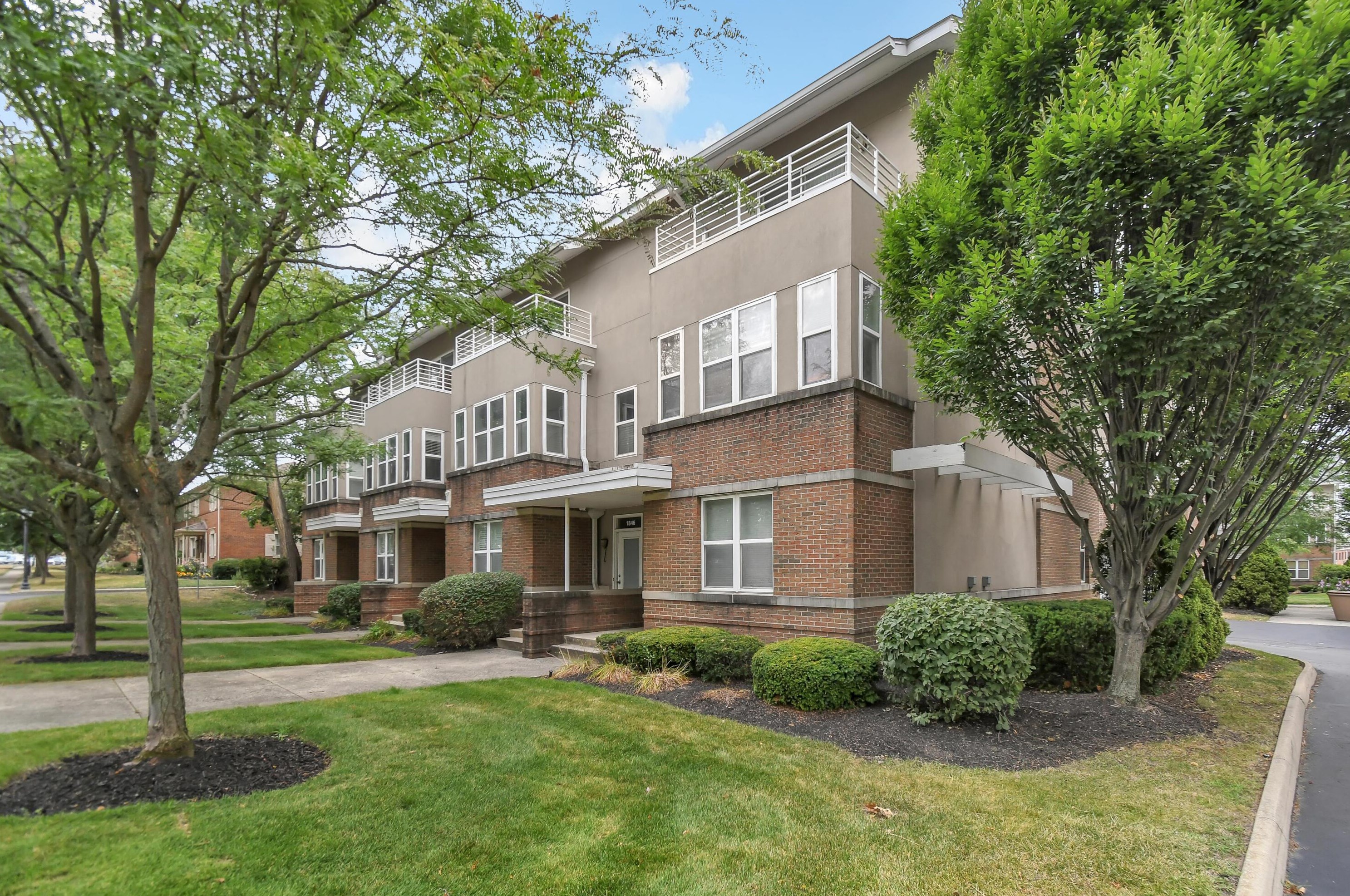 1844 Northwest Blvd, Columbus, OH 43212-1670