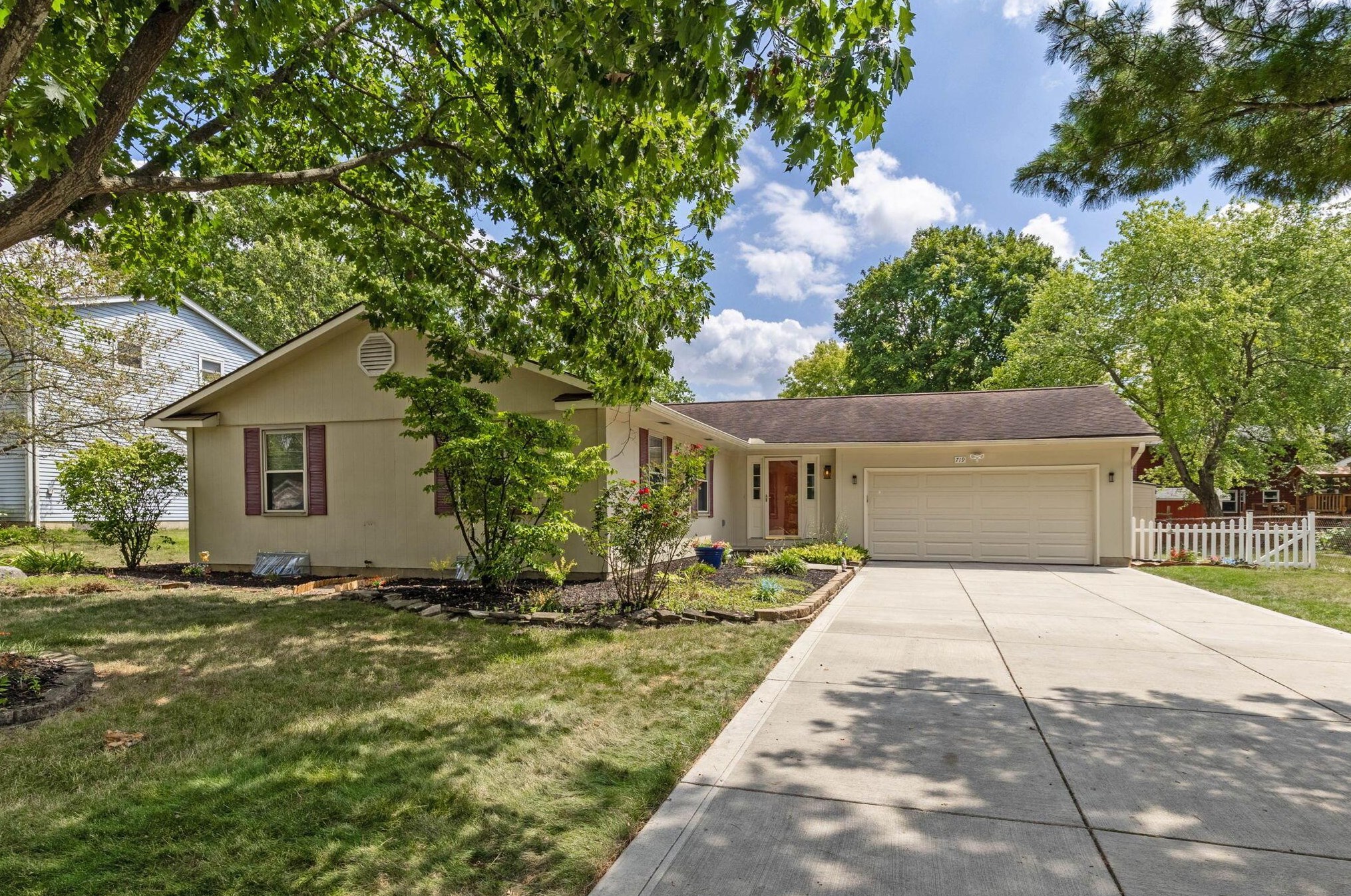 719 E College Ave, Westerville, OH 43081