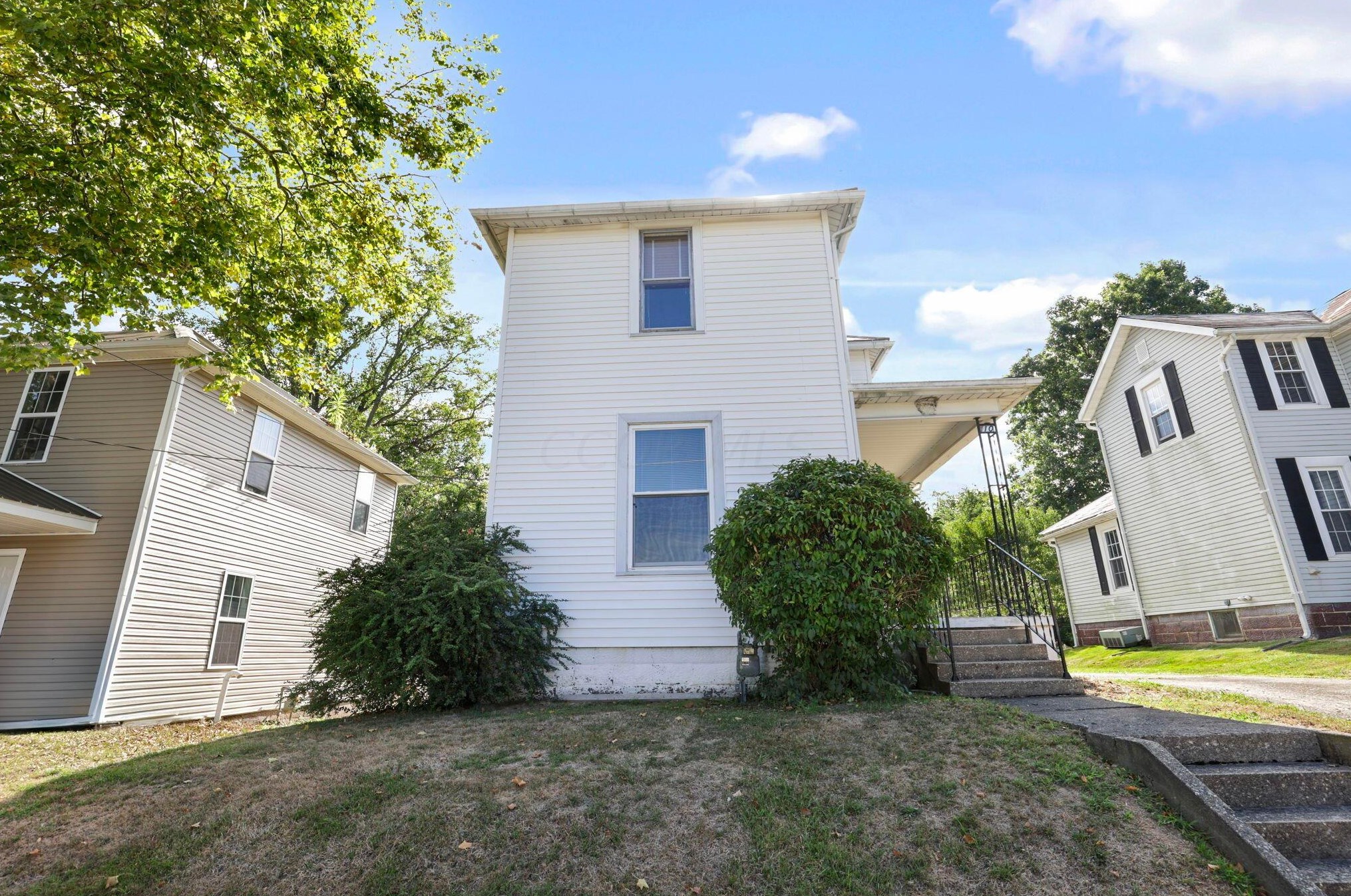 110 N Maple Heights, New Lexington, OH 43764