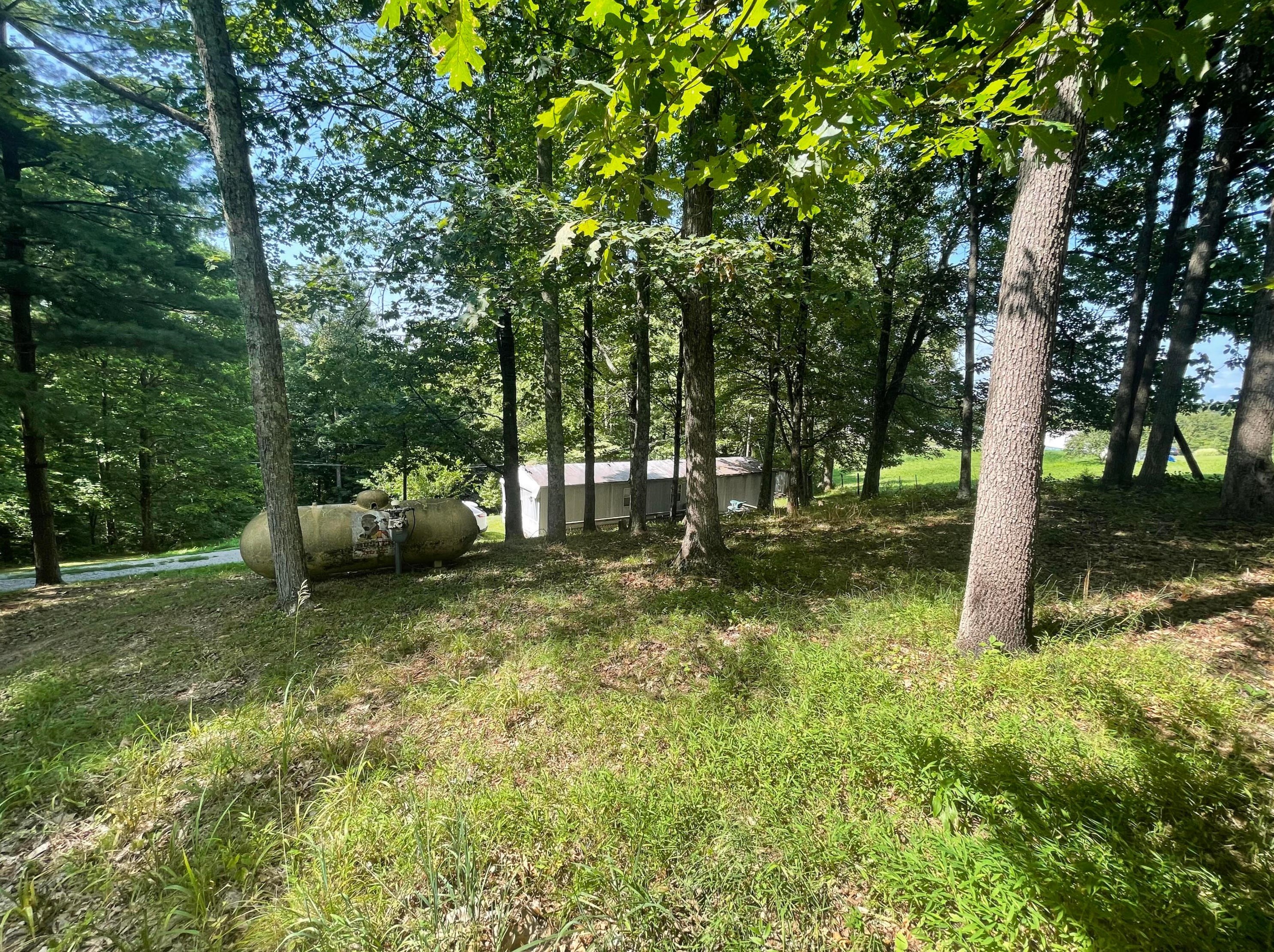 18411 Thad Hall Rd, Laurelville, OH 43135