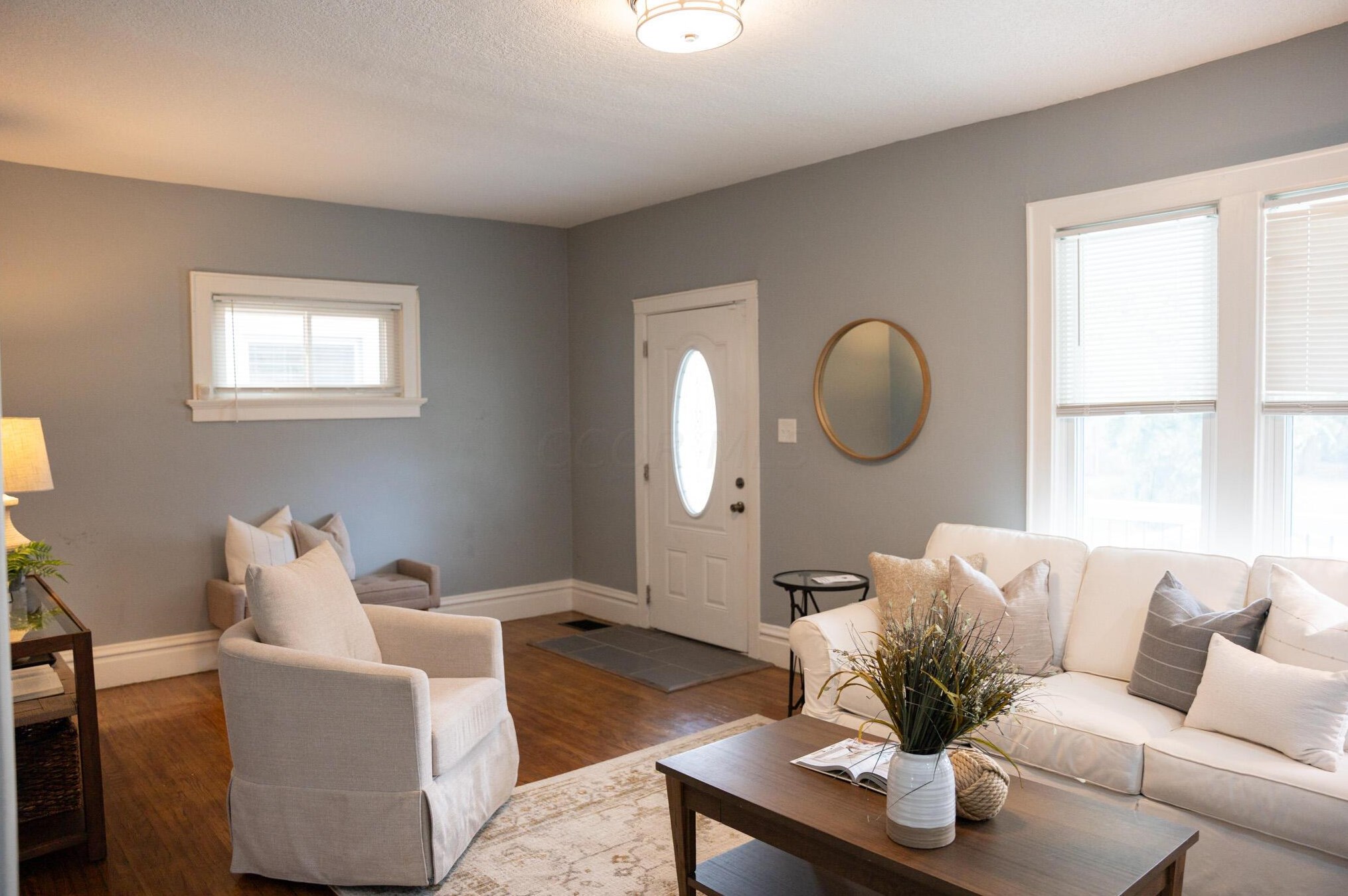 947 Champion Ave, Columbus OH 43206-1565 exterior