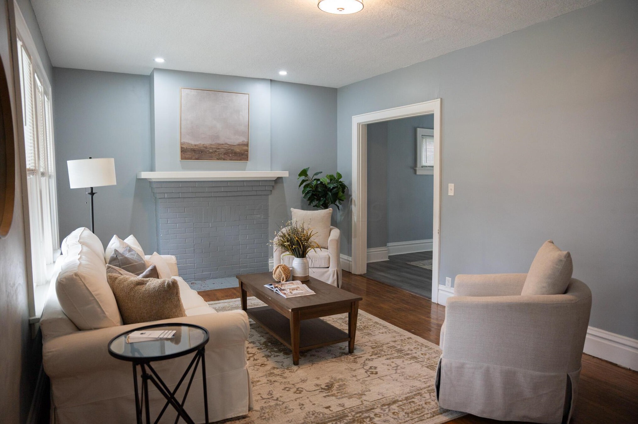 947 Champion Ave, Columbus OH 43206-1565 exterior