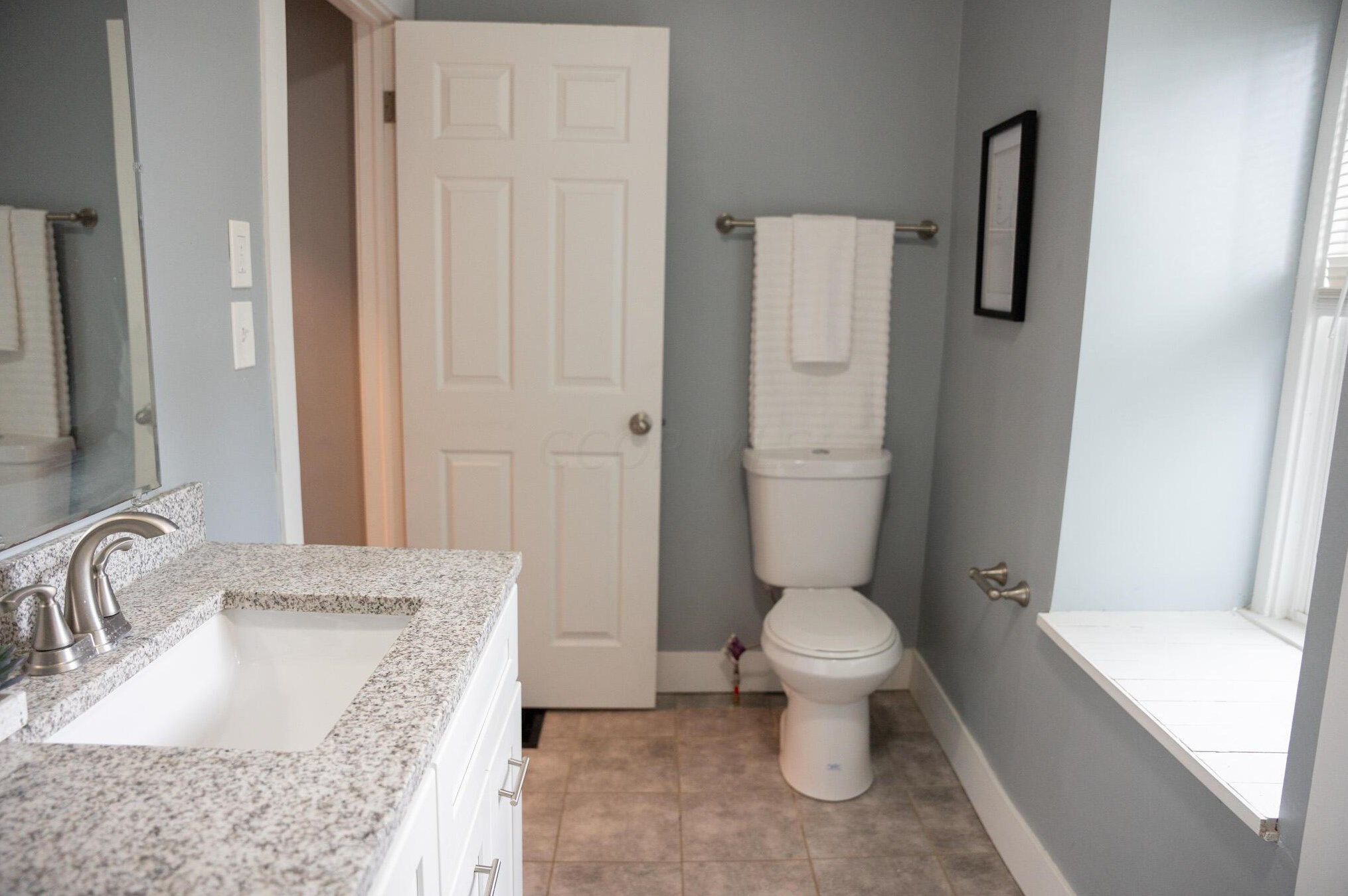 947 Champion Ave, Columbus OH 43206-1565 exterior