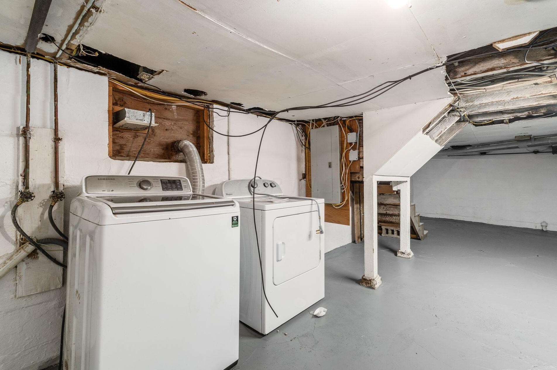 2339 Smt St, Columbus OH 43202-3111 exterior