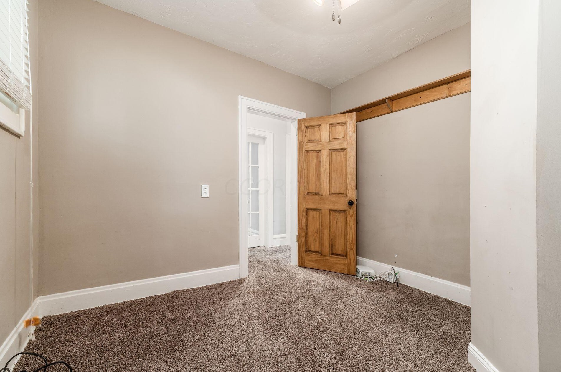 2339 Smt St, Columbus OH 43202-3111 exterior