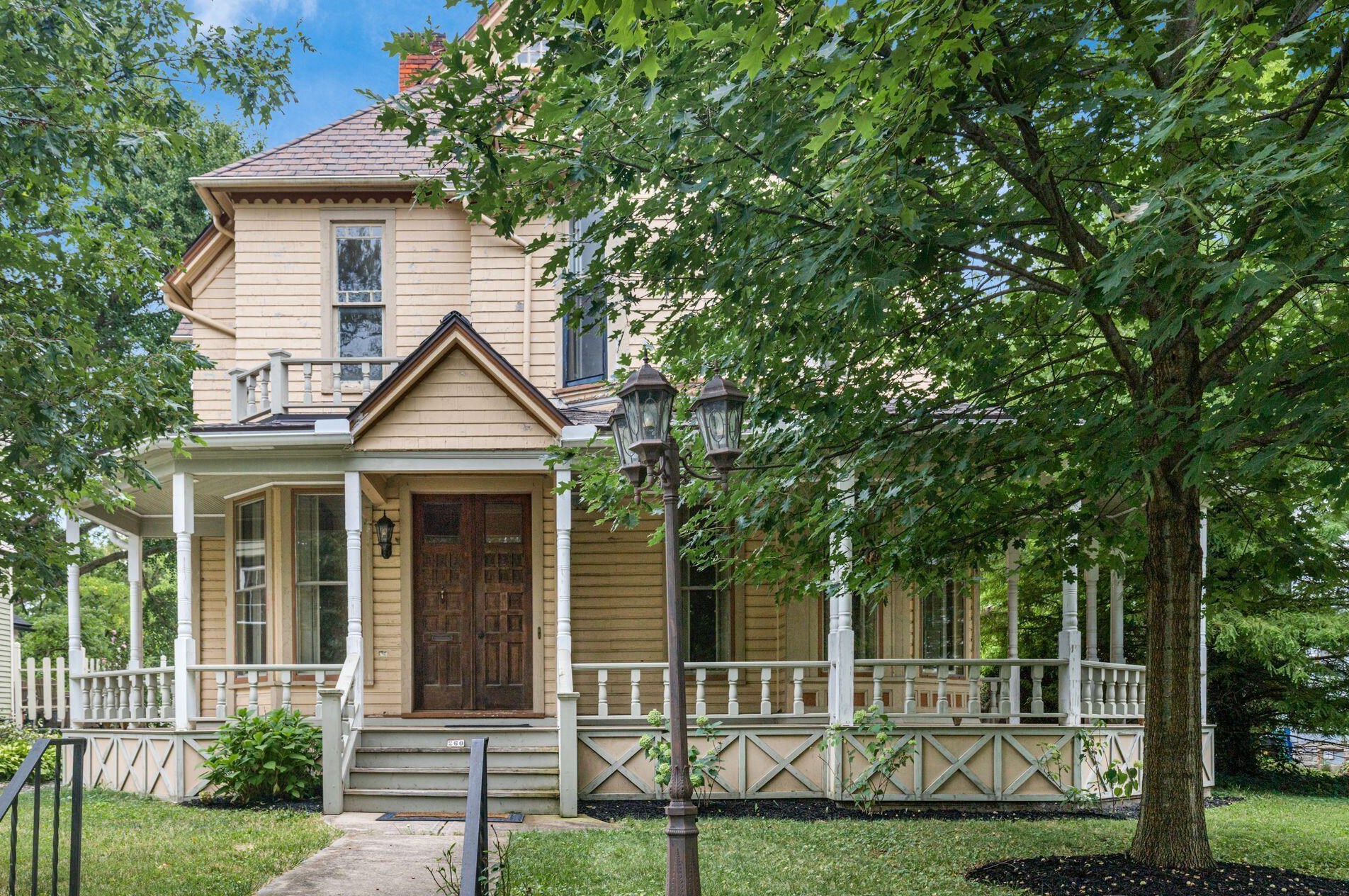 260 N Franklin St, Delaware, OH 43015