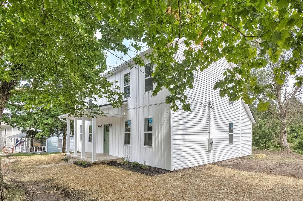 78 S Main St, Croton, OH 43013