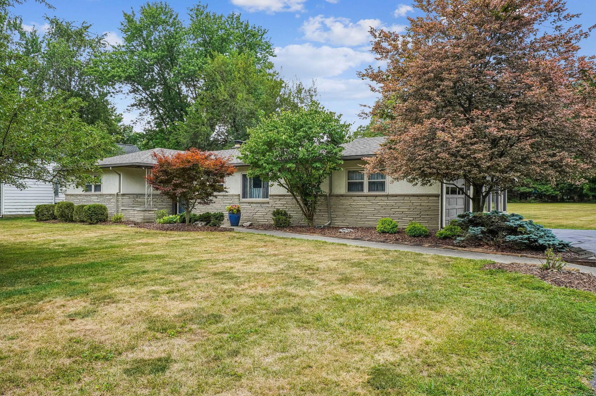 3951 Clearview Ave, Sharon Township, OH 43220